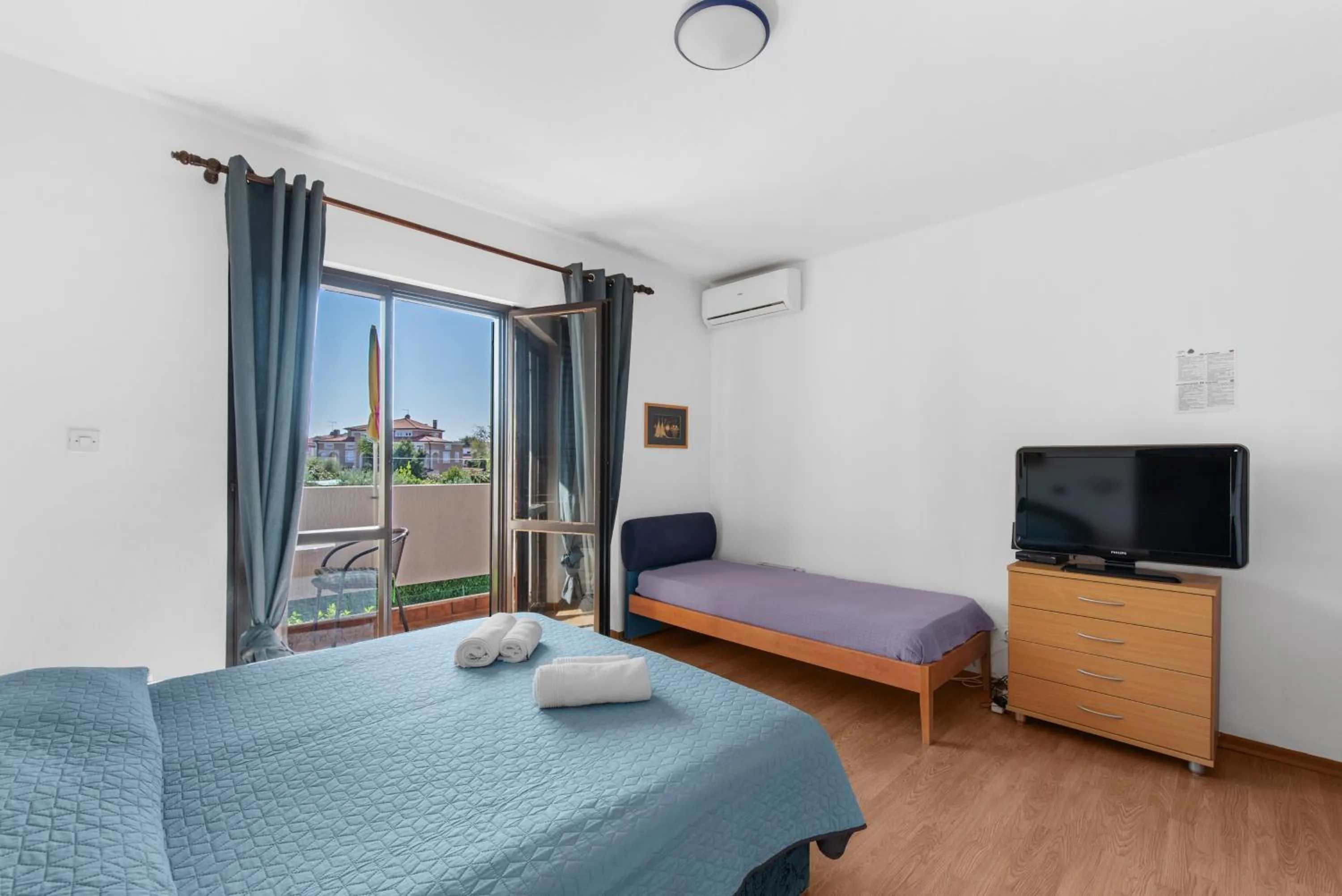 Bed in Apartments Villa Falcon