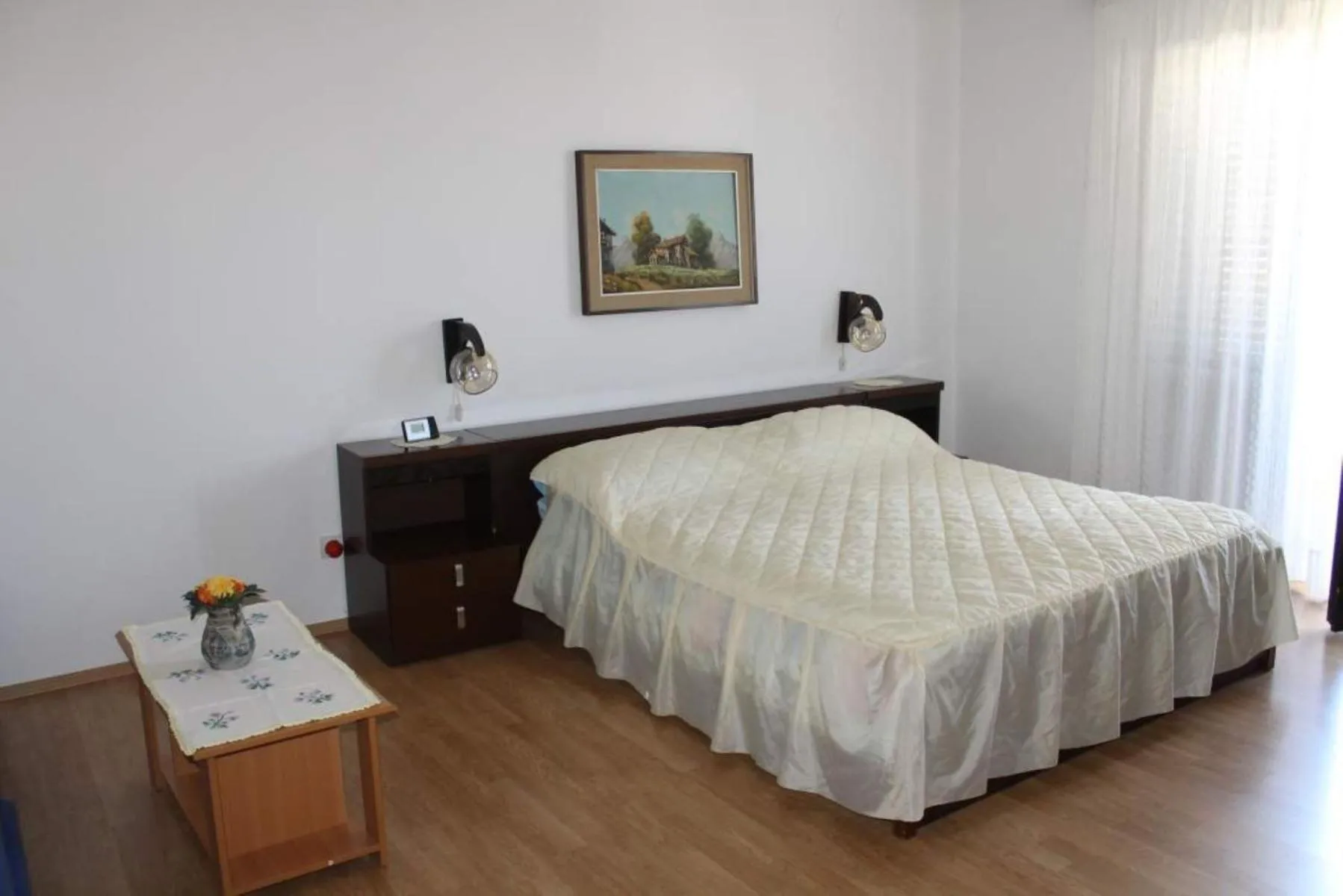 Bed in Apartments Villa Falcon