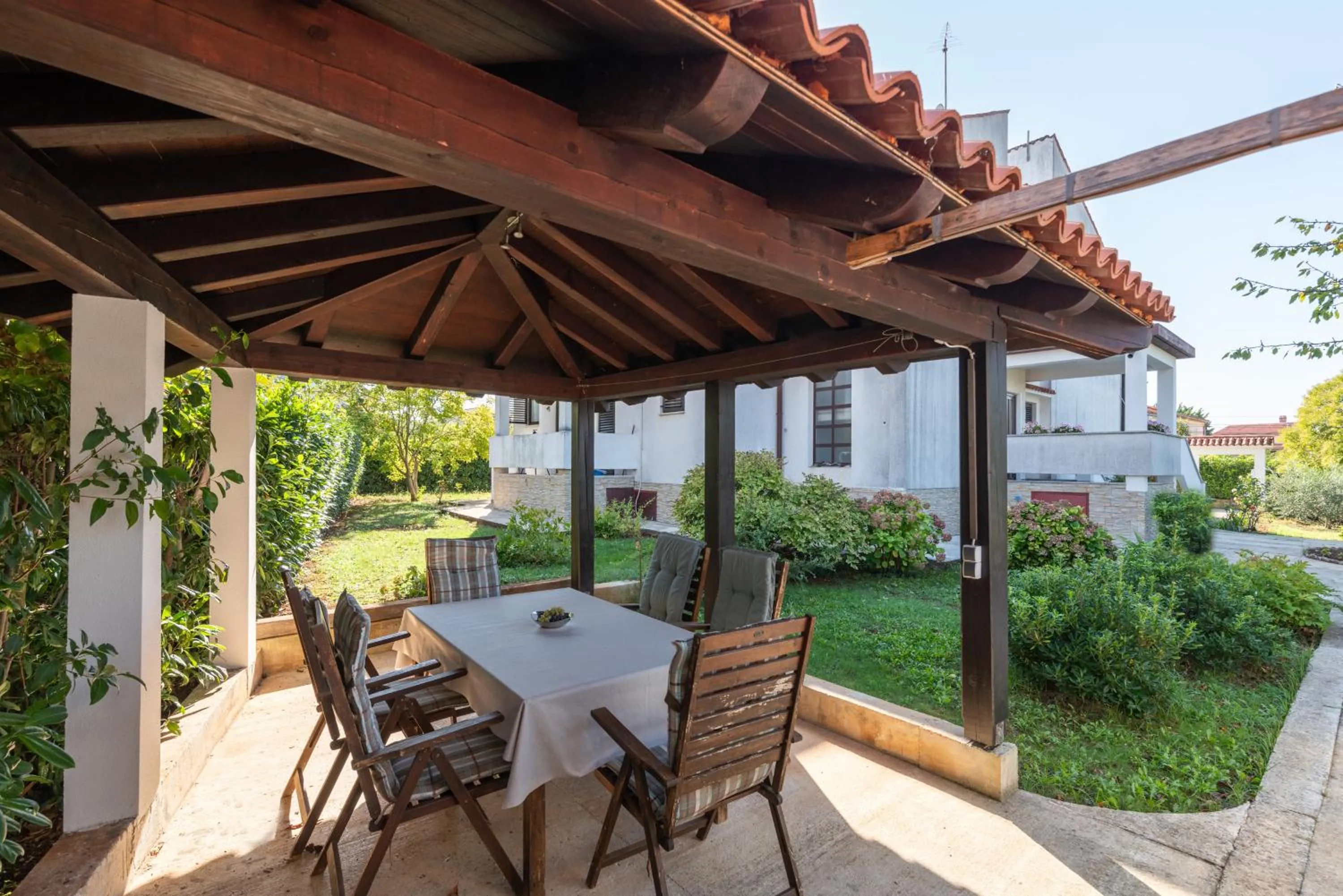 Apartments Villa Falcon