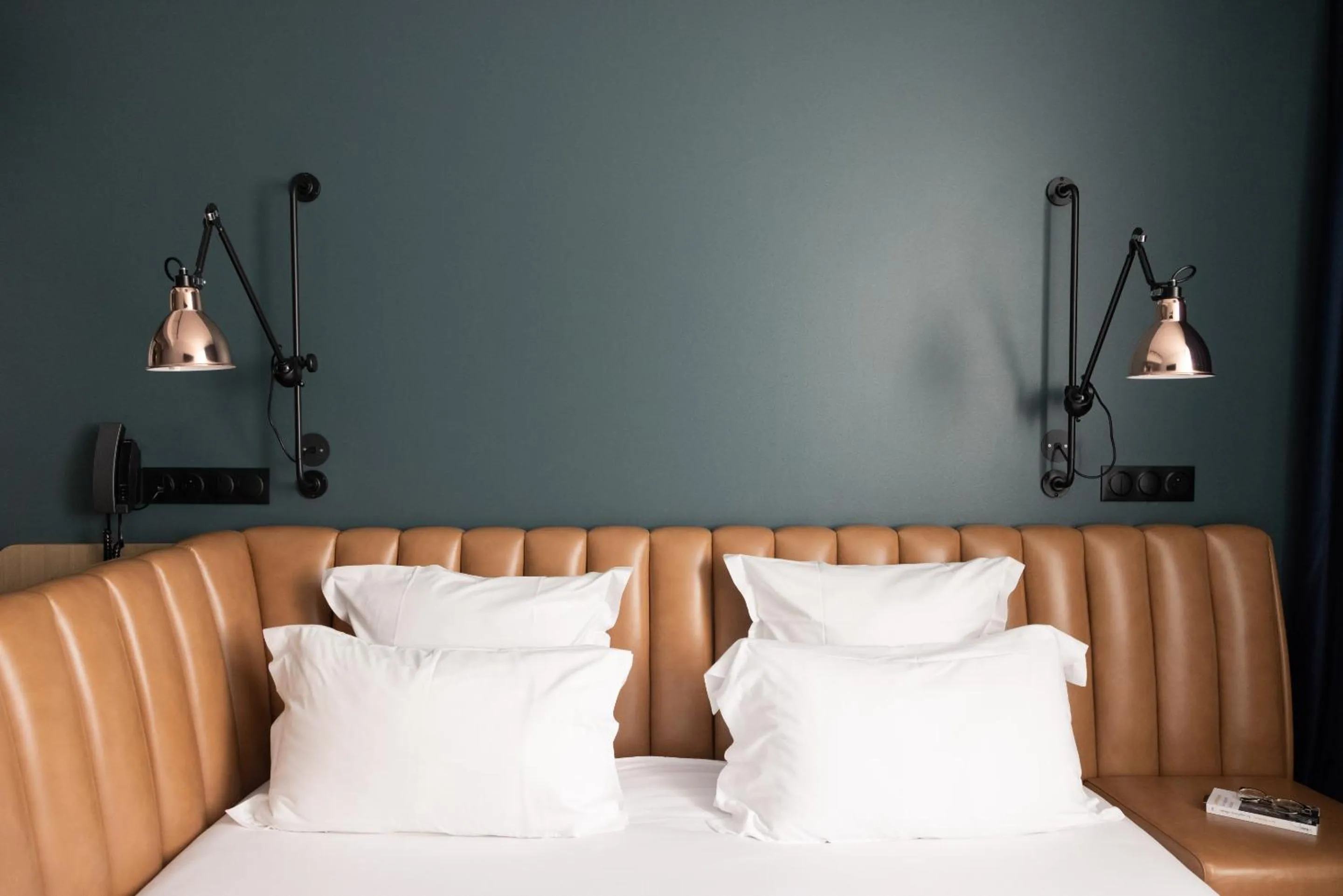 Bedroom, Bed in 1.75 Paris Le Charme