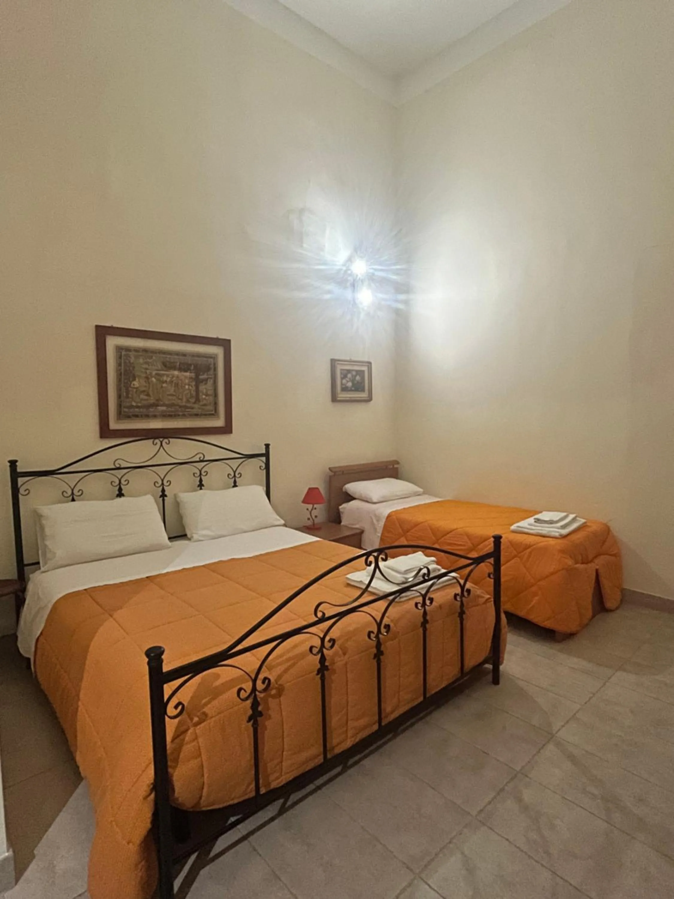 Photo of the whole room, Bed in Salento b&b Trepuzzi