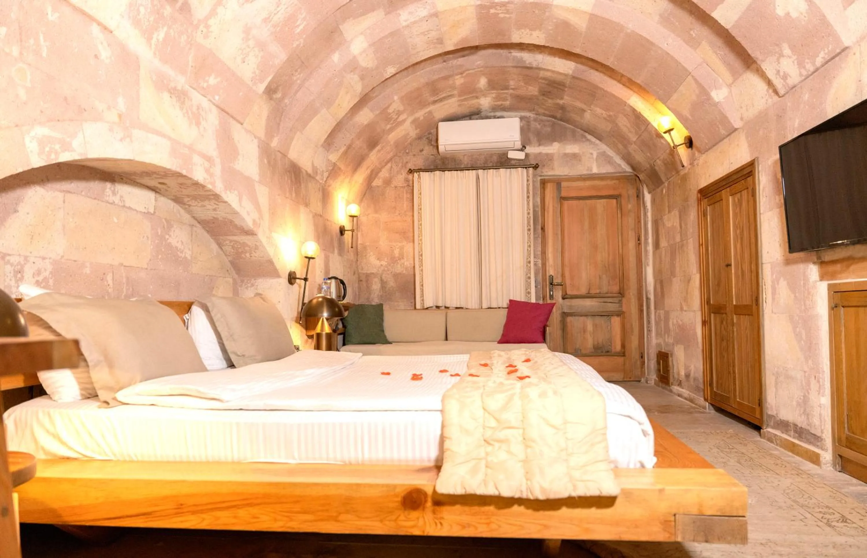 Bed in Cappadocia Alfa Cave Hotel