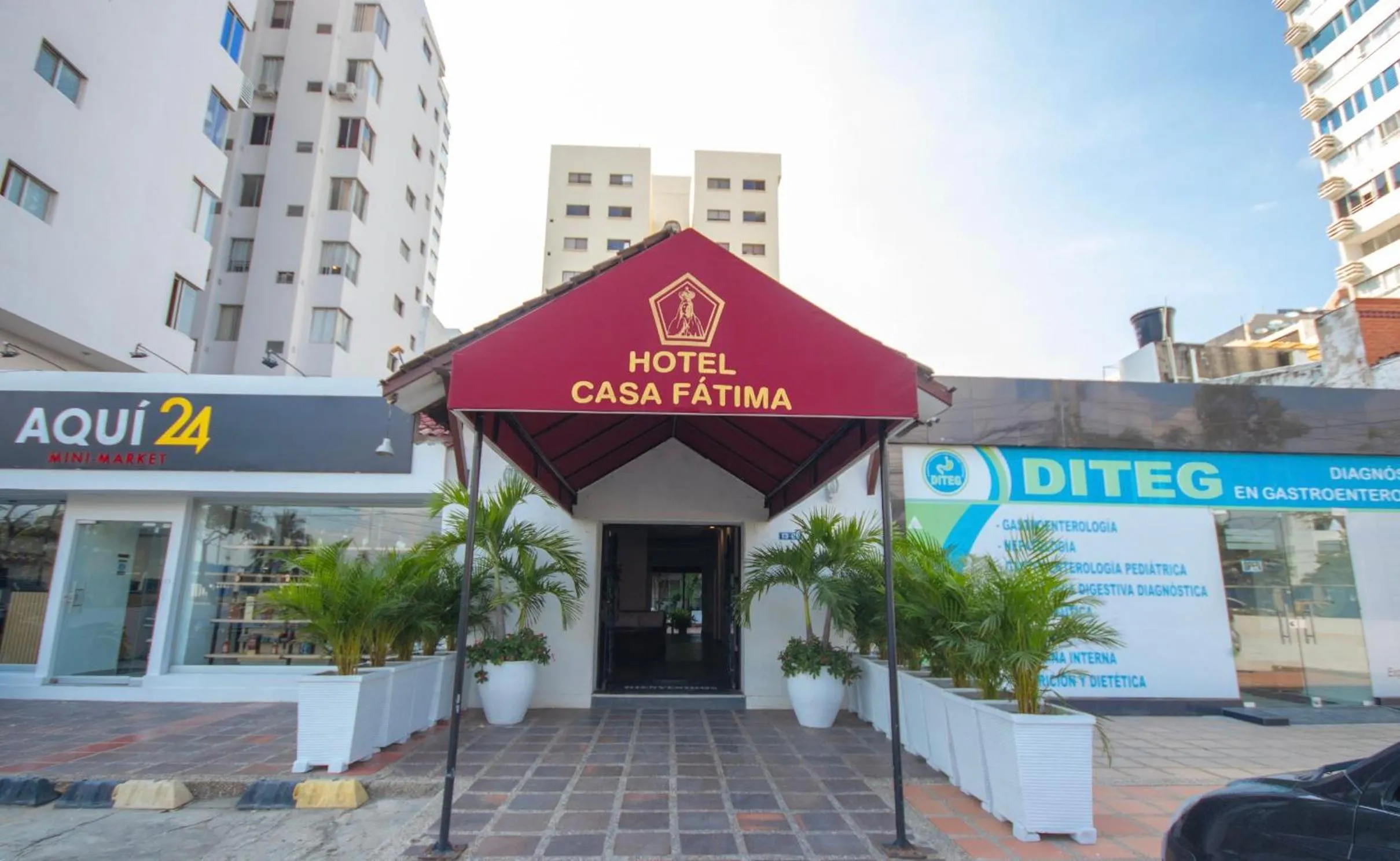 Property building in Hotel Casa Fátima