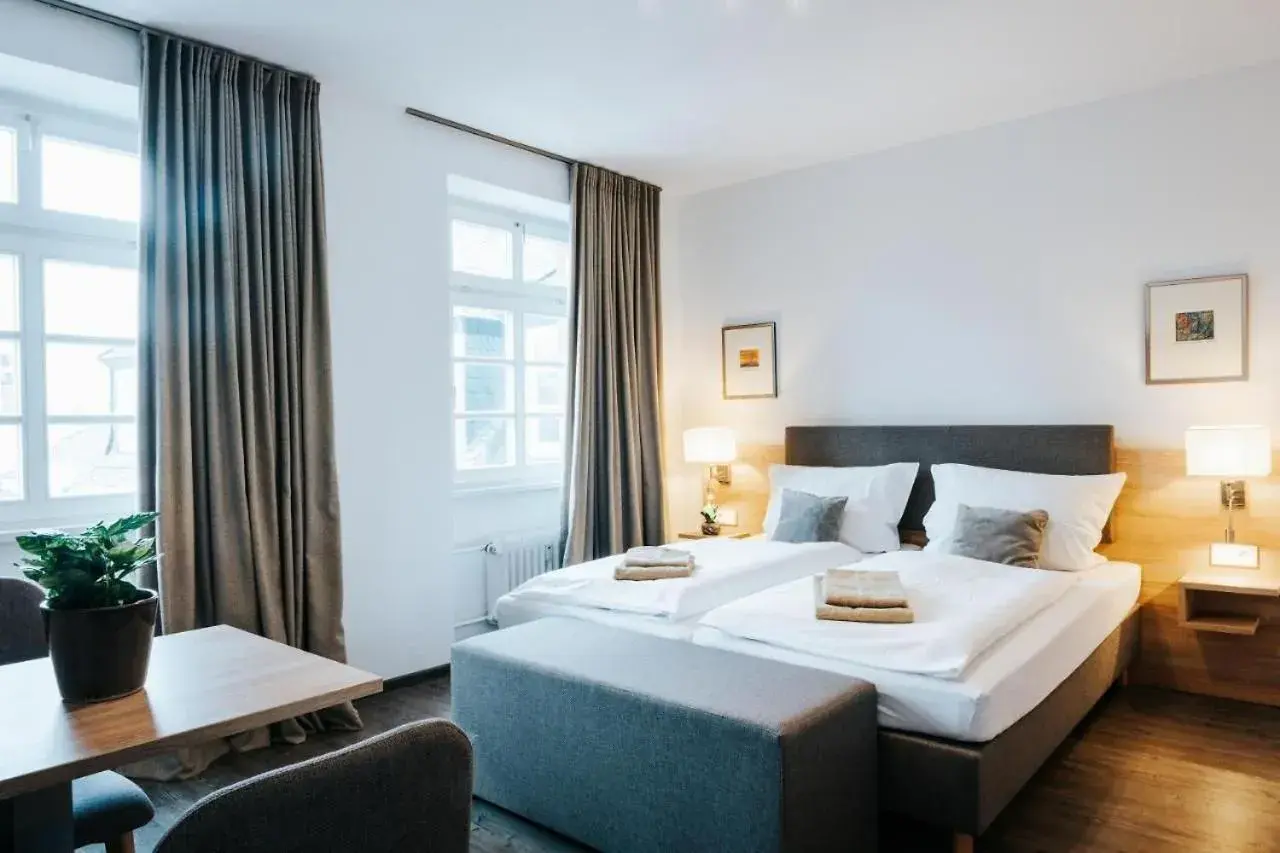 Gutshotel Weingut Schloss Reinhartshausen Gutshotel Weingut Schloss Reinhartshausen