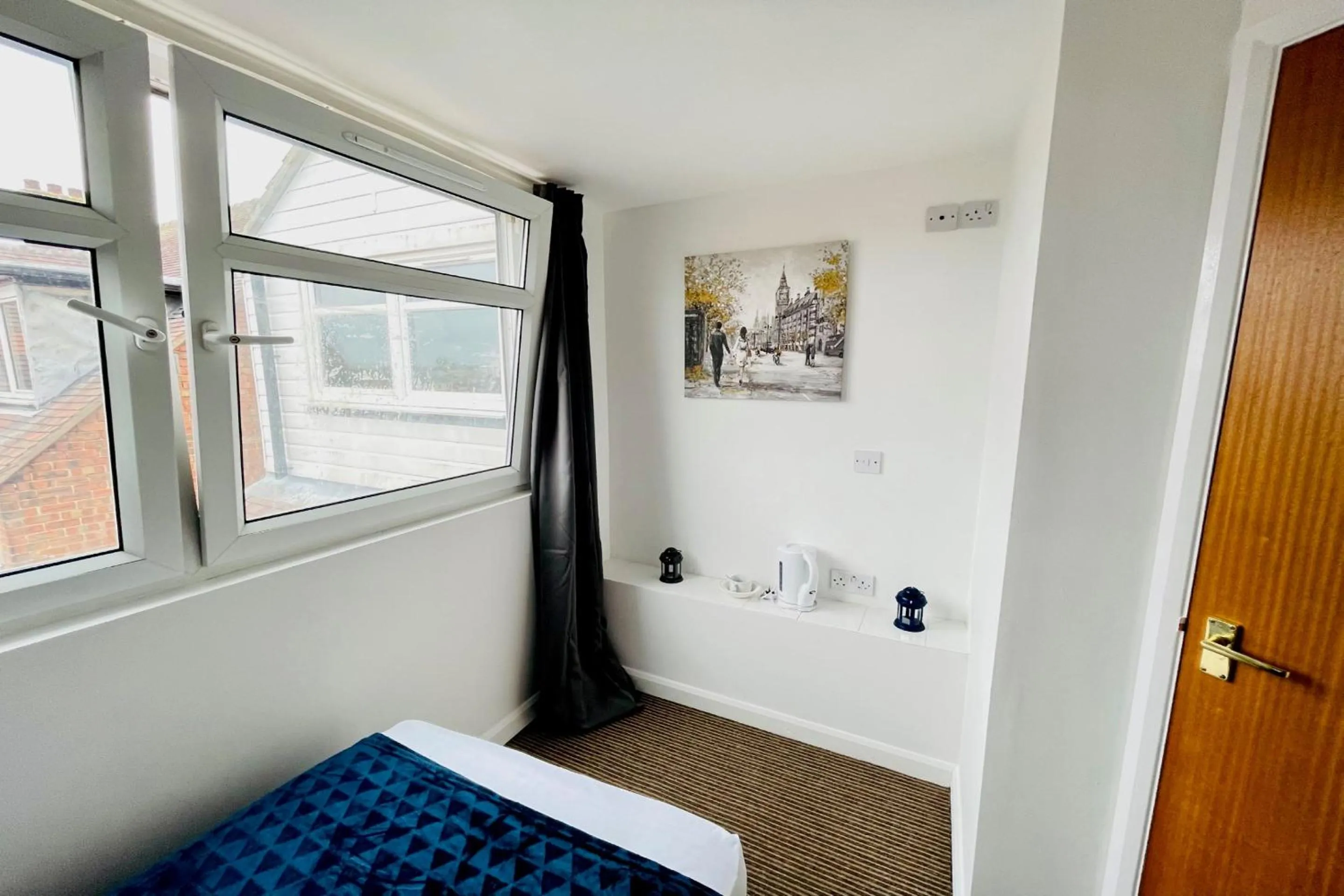 Bedroom, Bathroom in OYO The Sun Hotel