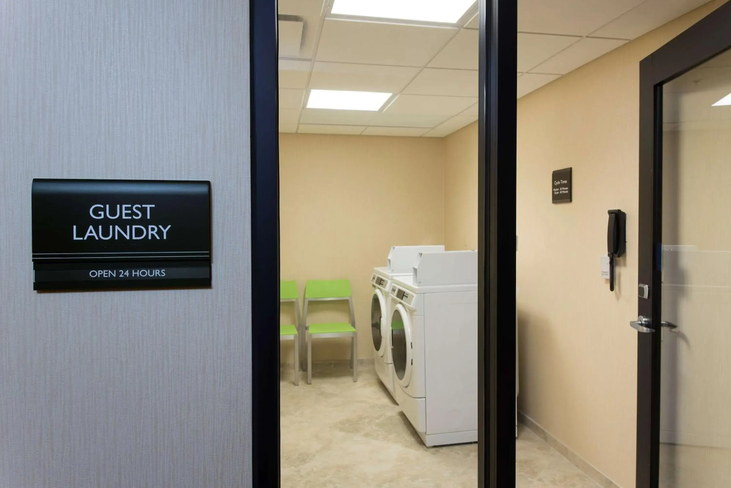 Property building in Hilton Garden Inn Louisville Downtown Property building in Hilton Garden Inn Louisville Downtown