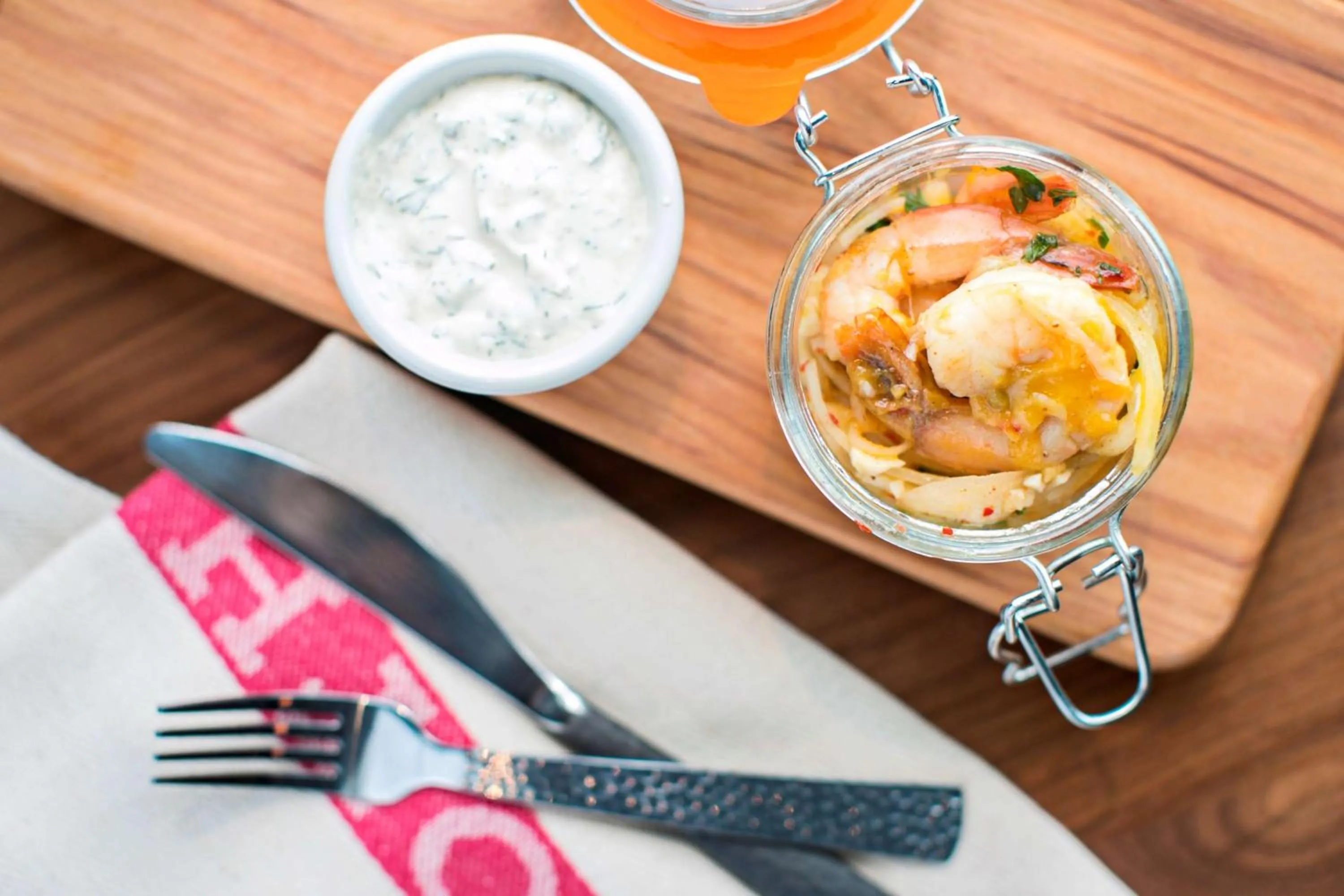 Lounge or bar in Hilton Garden Inn Louisville Downtown