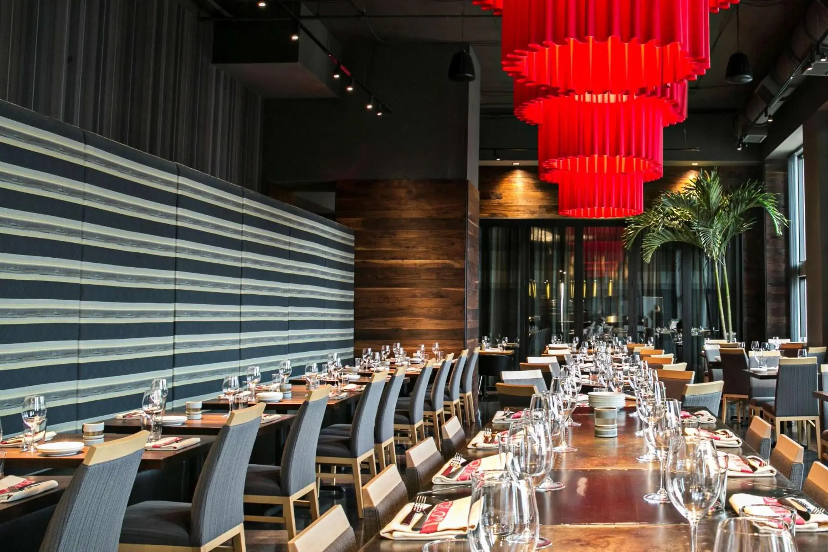 Lounge or bar in Hilton Garden Inn Louisville Downtown Lounge or bar in Hilton Garden Inn Louisville Downtown