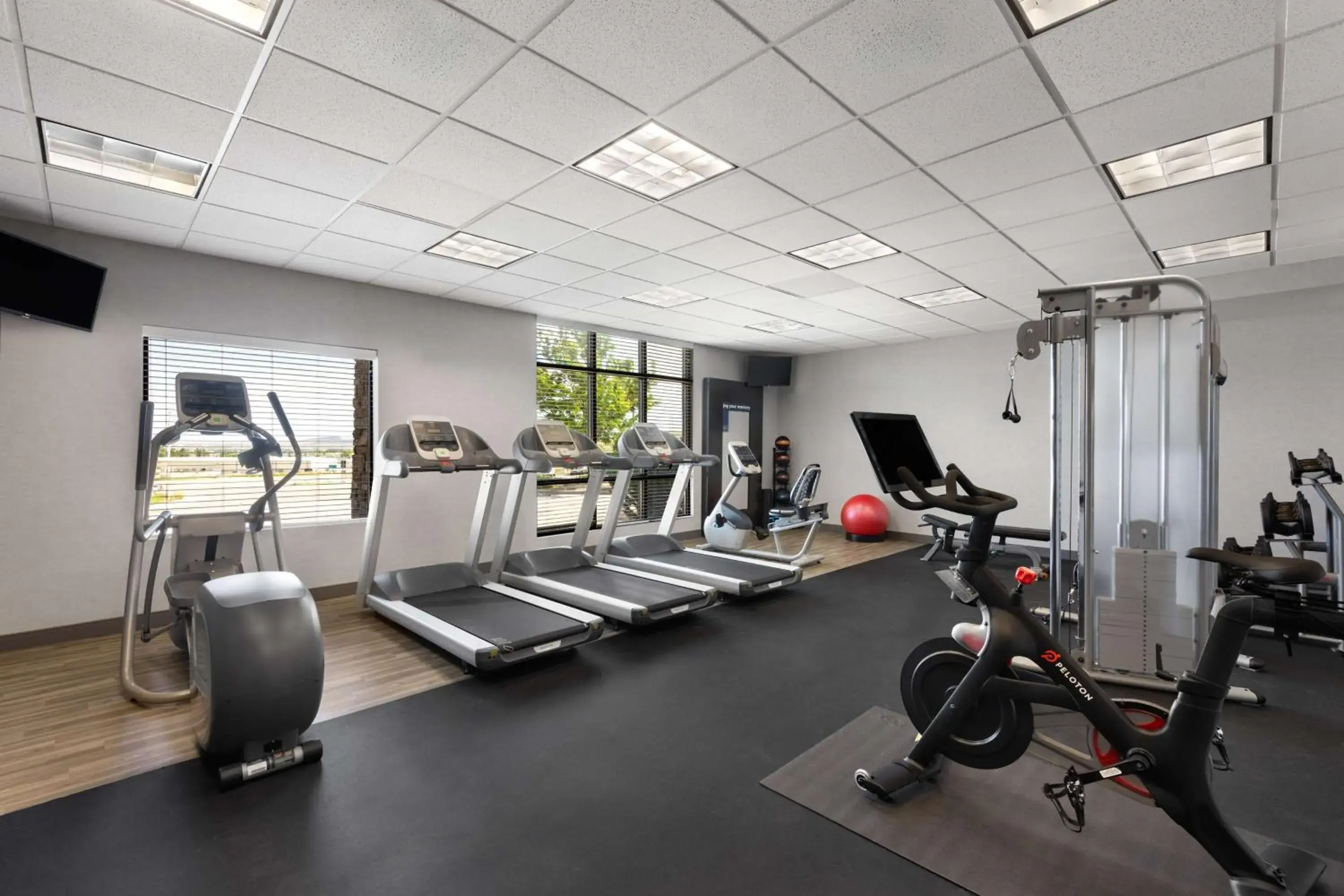 Fitness centre/facilities in Hampton Inn & Suites Douglas Fitness centre/facilities in Hampton Inn & Suites Douglas