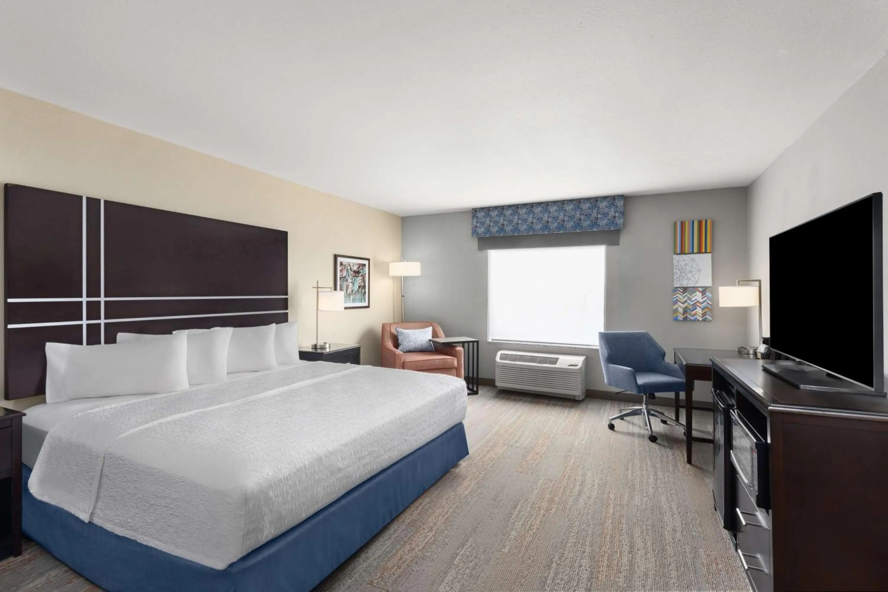 Bed in Hampton Inn & Suites Douglas