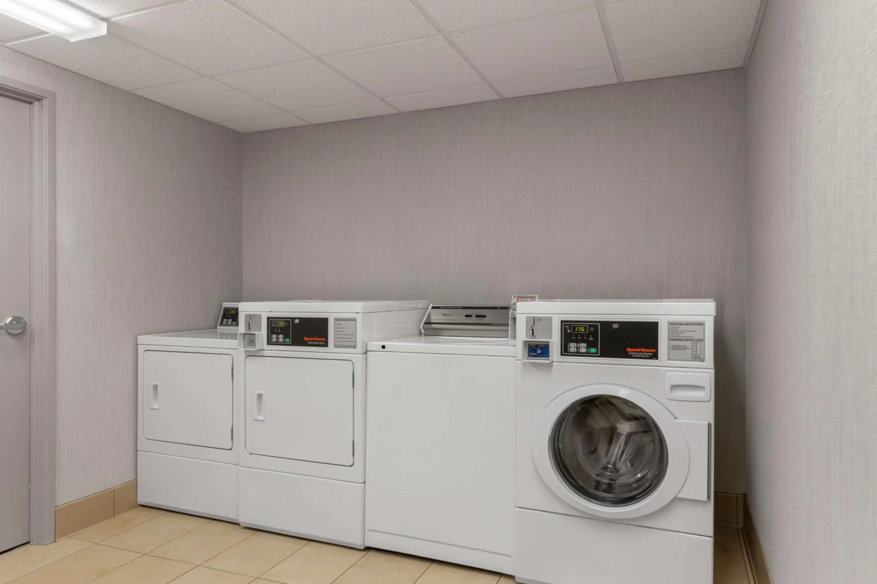 Hampton Inn & Suites Douglas