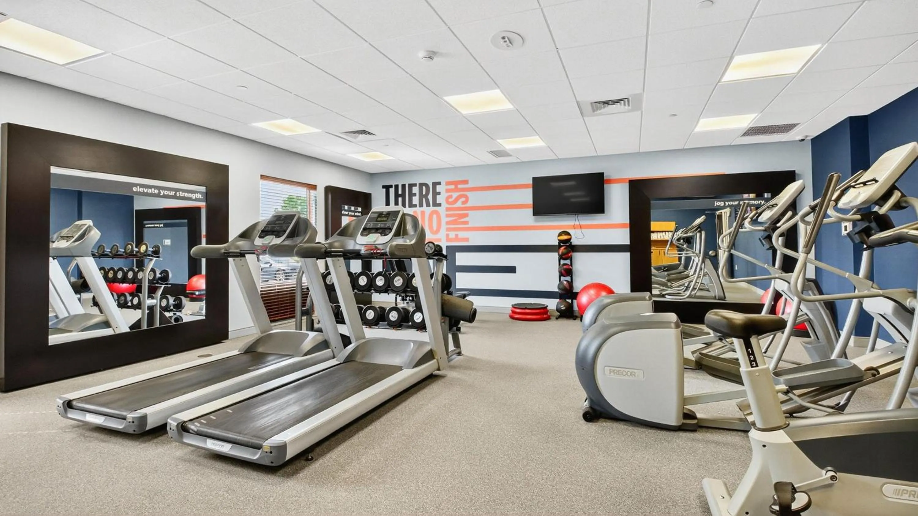 Fitness centre/facilities in Hampton Inn & Suites Chippewa Falls
