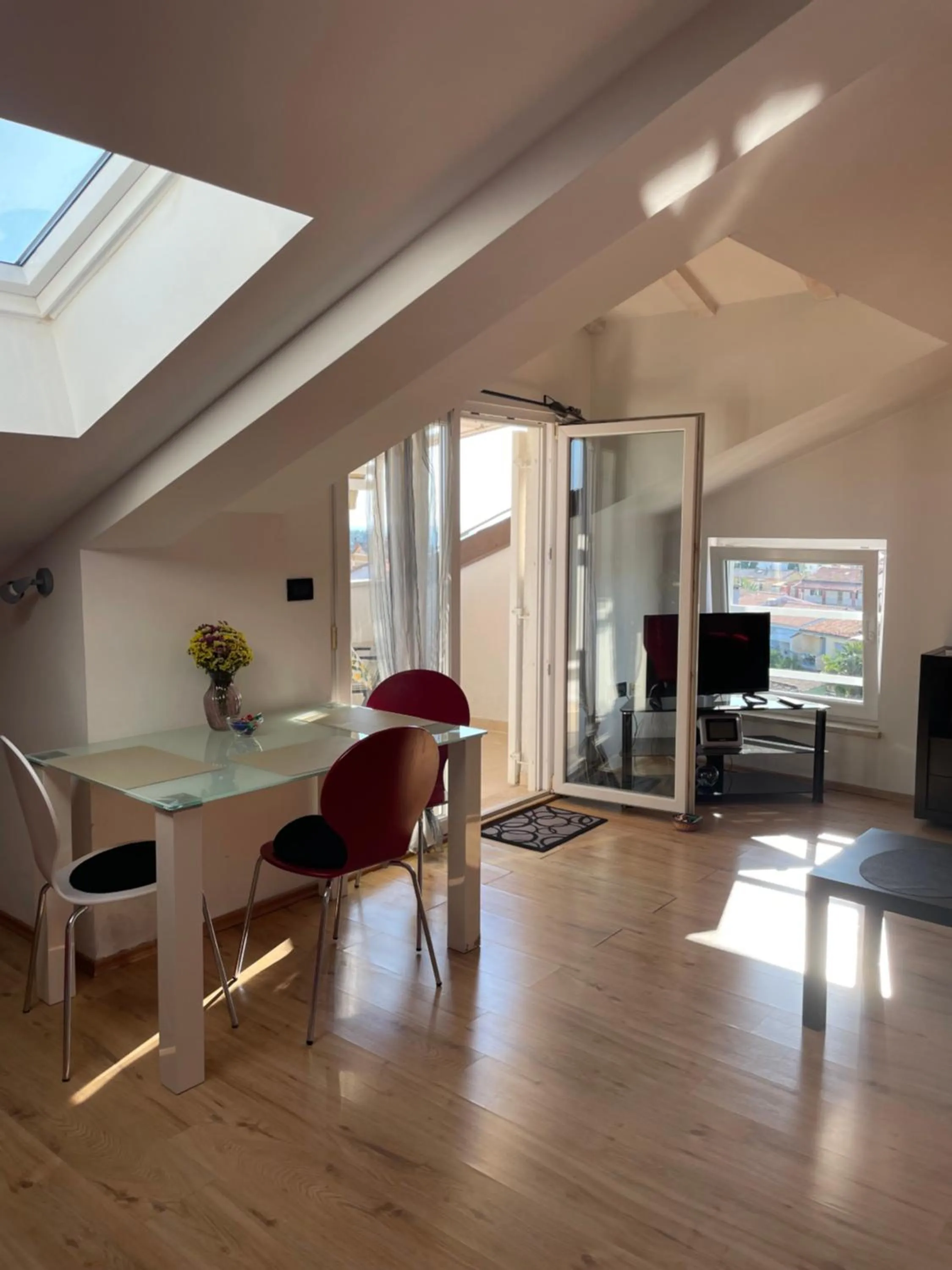 Communal lounge/ TV room in Apartments Mery