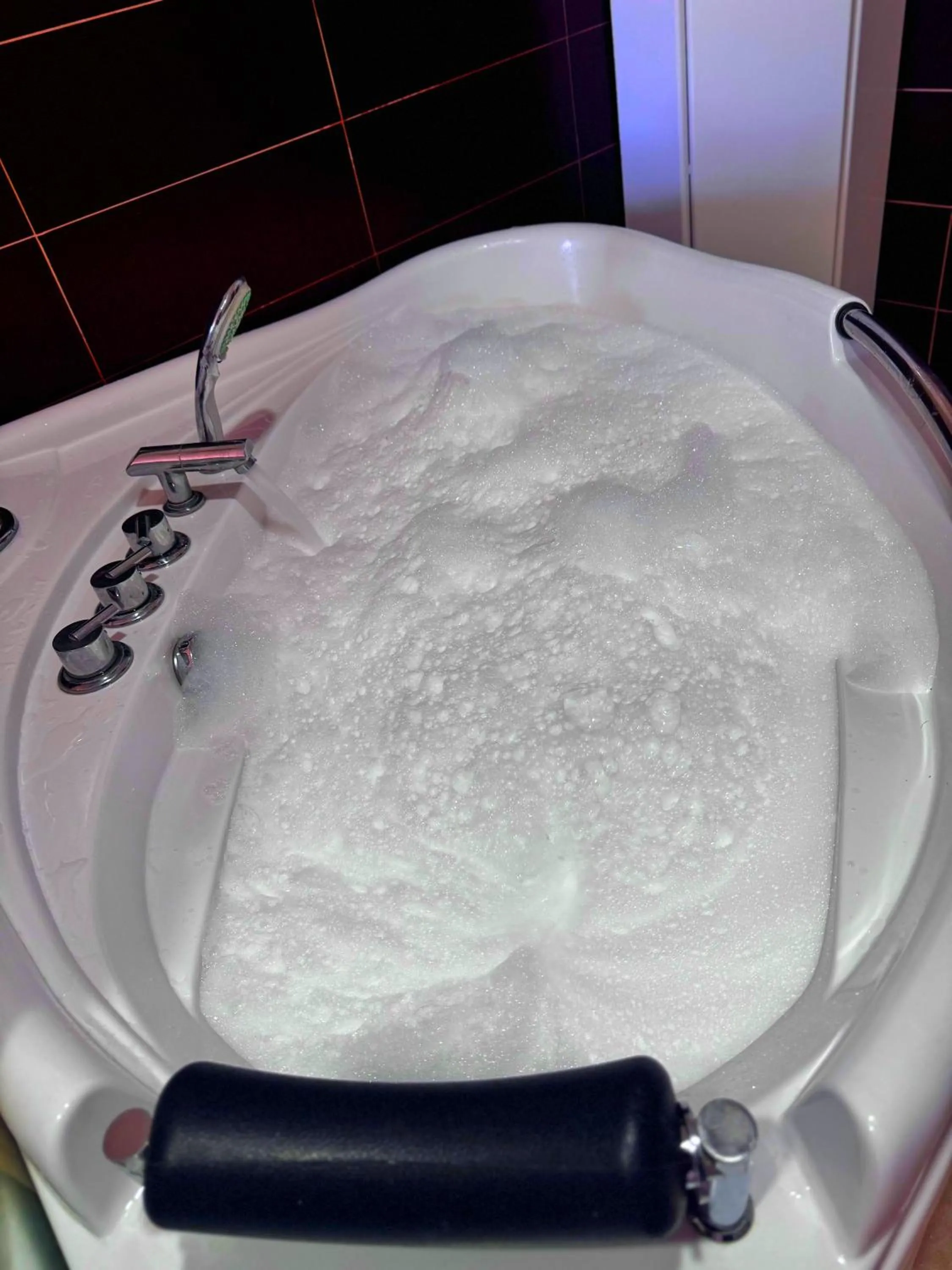 Hot Tub in Travel Inn Bakuriani