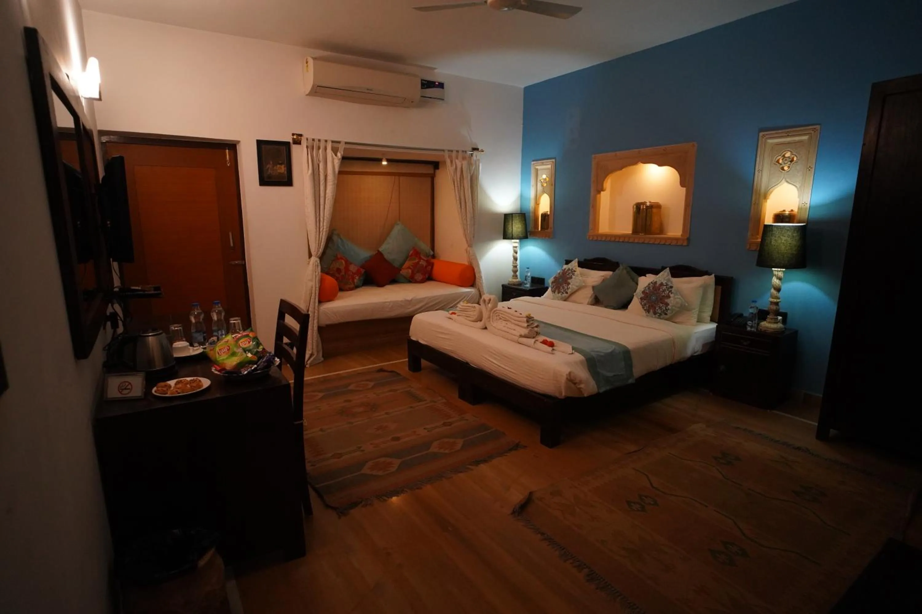 Bed in Hotel Jaisan Haveli