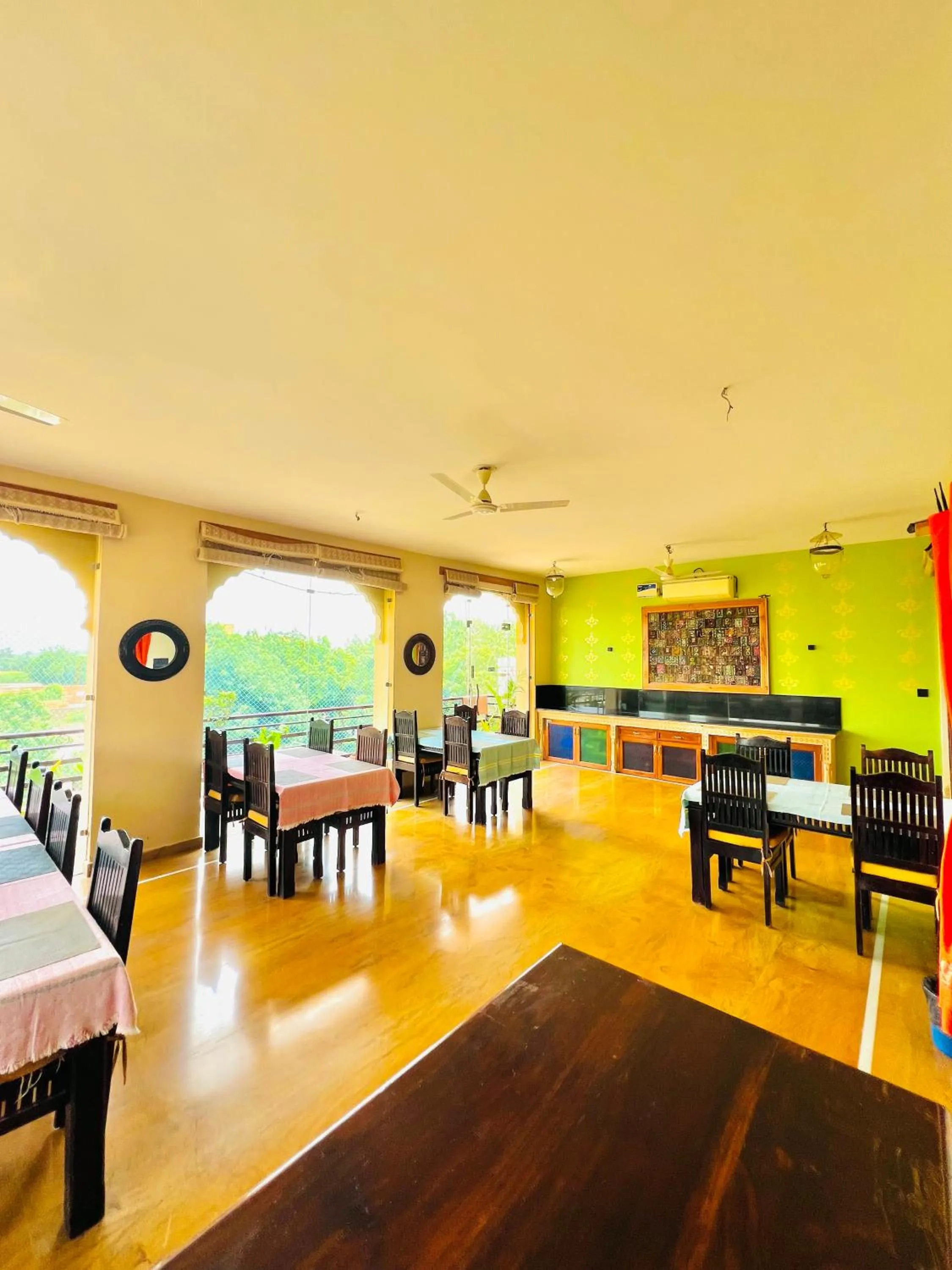 Restaurant/places to eat in Hotel Jaisan Haveli