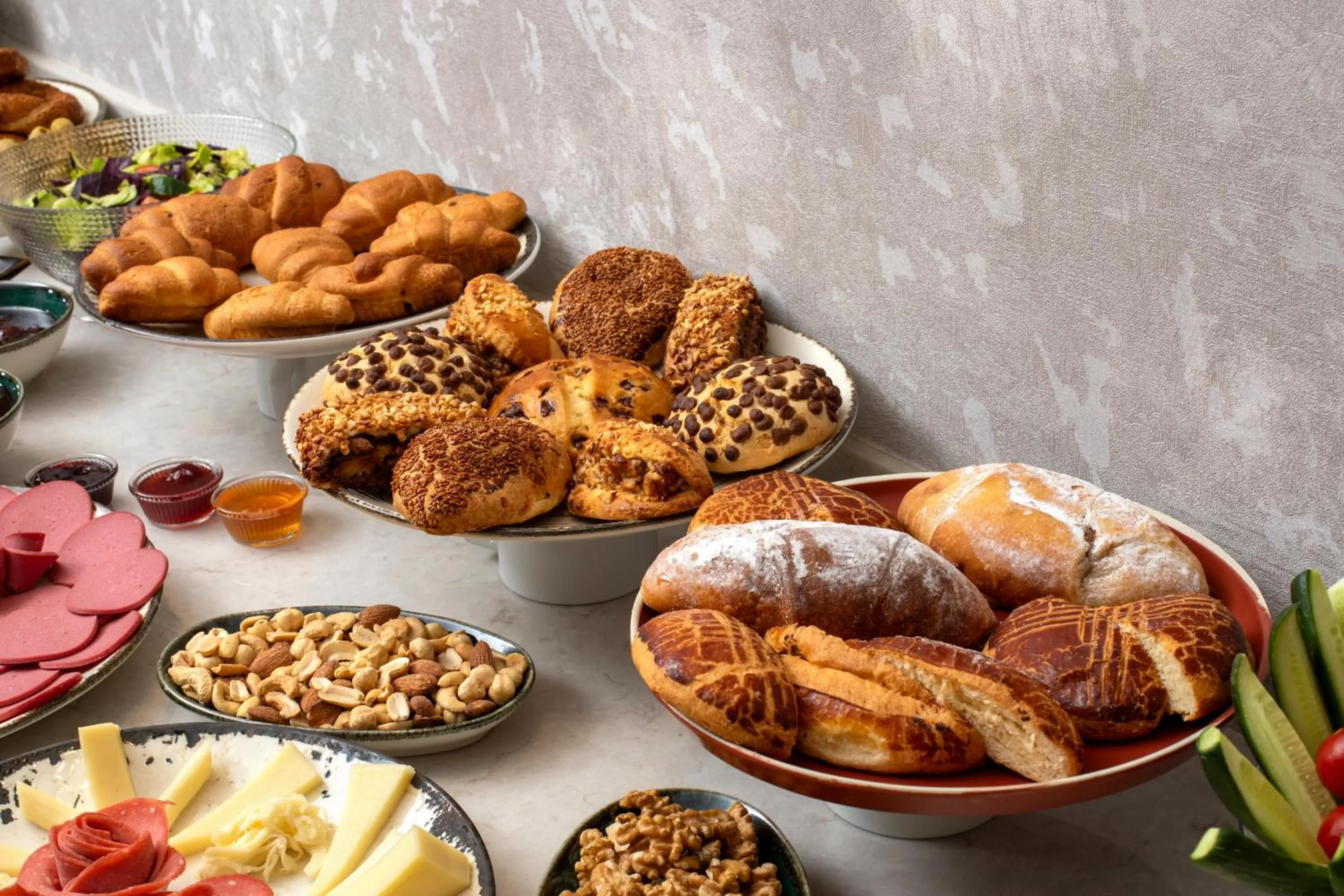 Food and drinks in Lenus Hagia Sophia Hotel