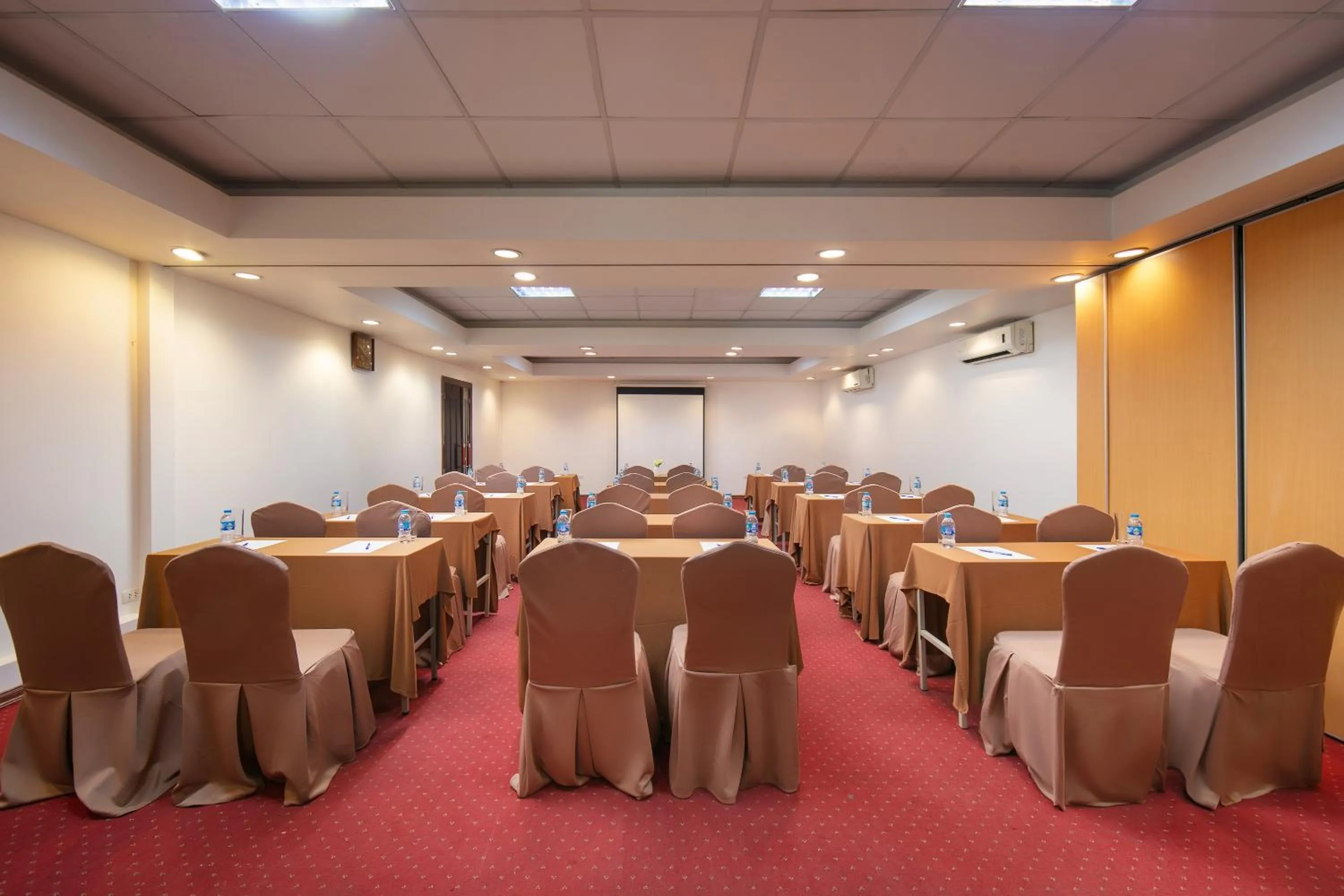 Meeting/conference room in Sao Mai Boutique Hotel
