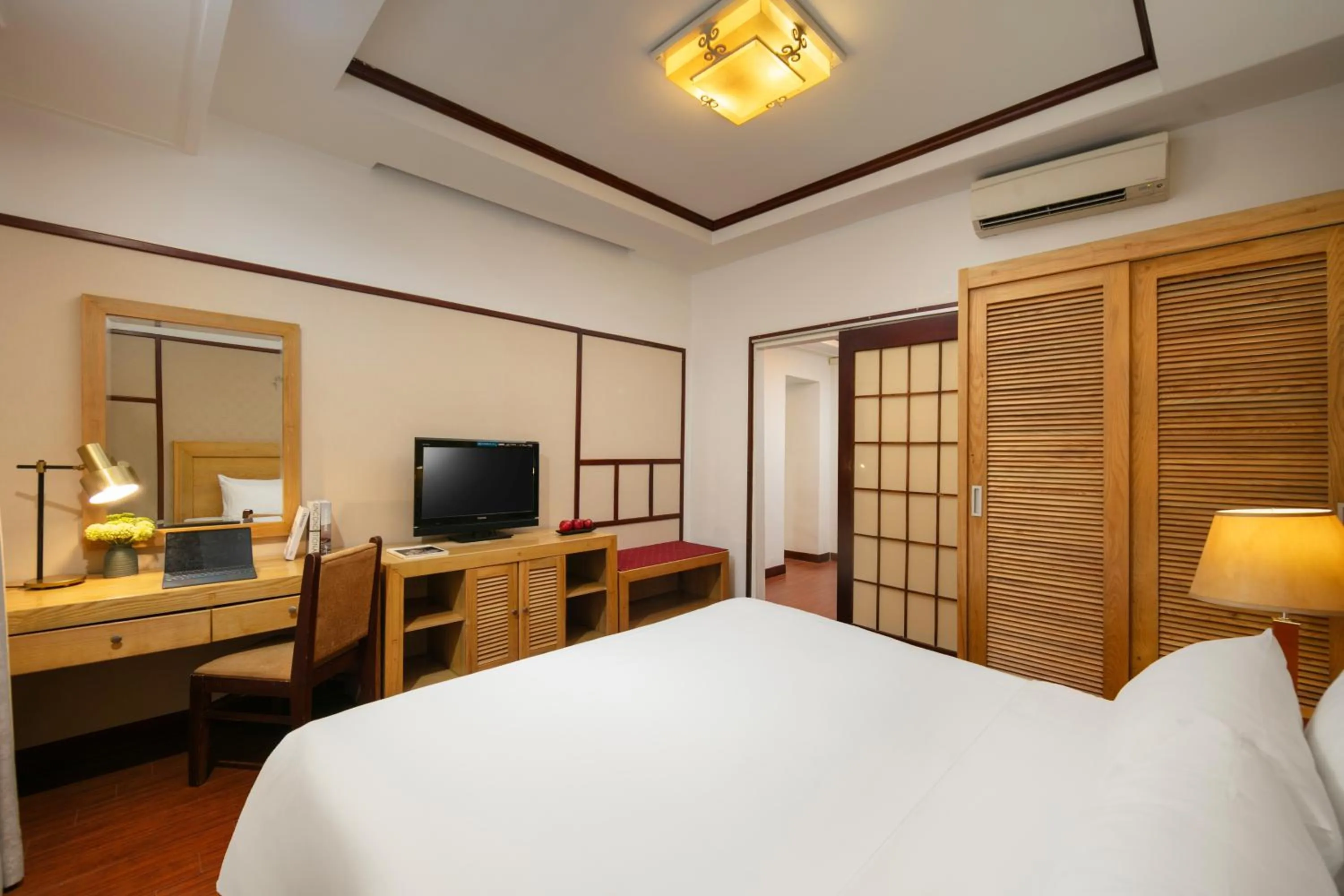 Communal lounge/ TV room, Bed in Sao Mai Boutique Hotel