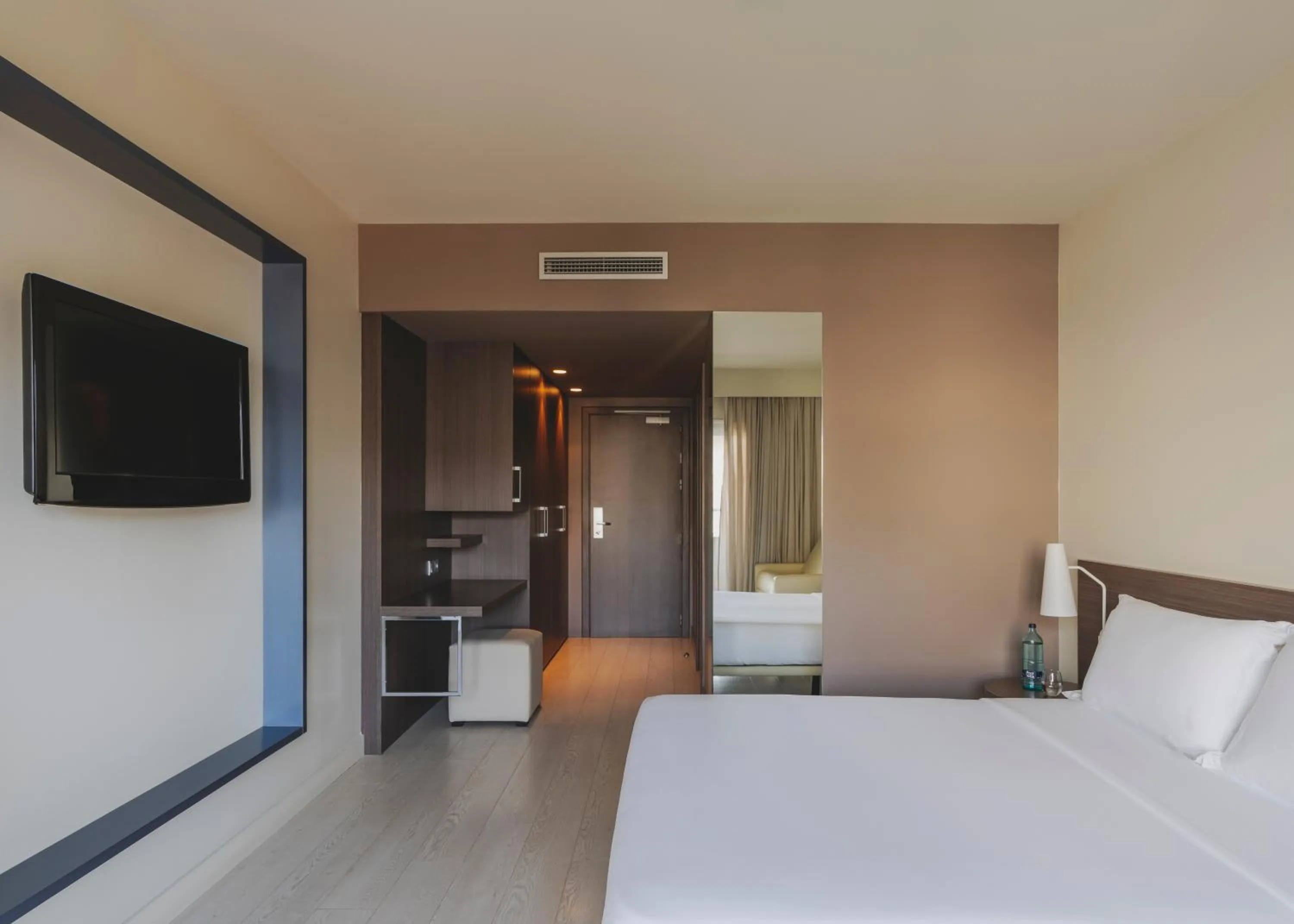 Photo of the whole room, Bed in Hotel Spa Mediterraneo Park