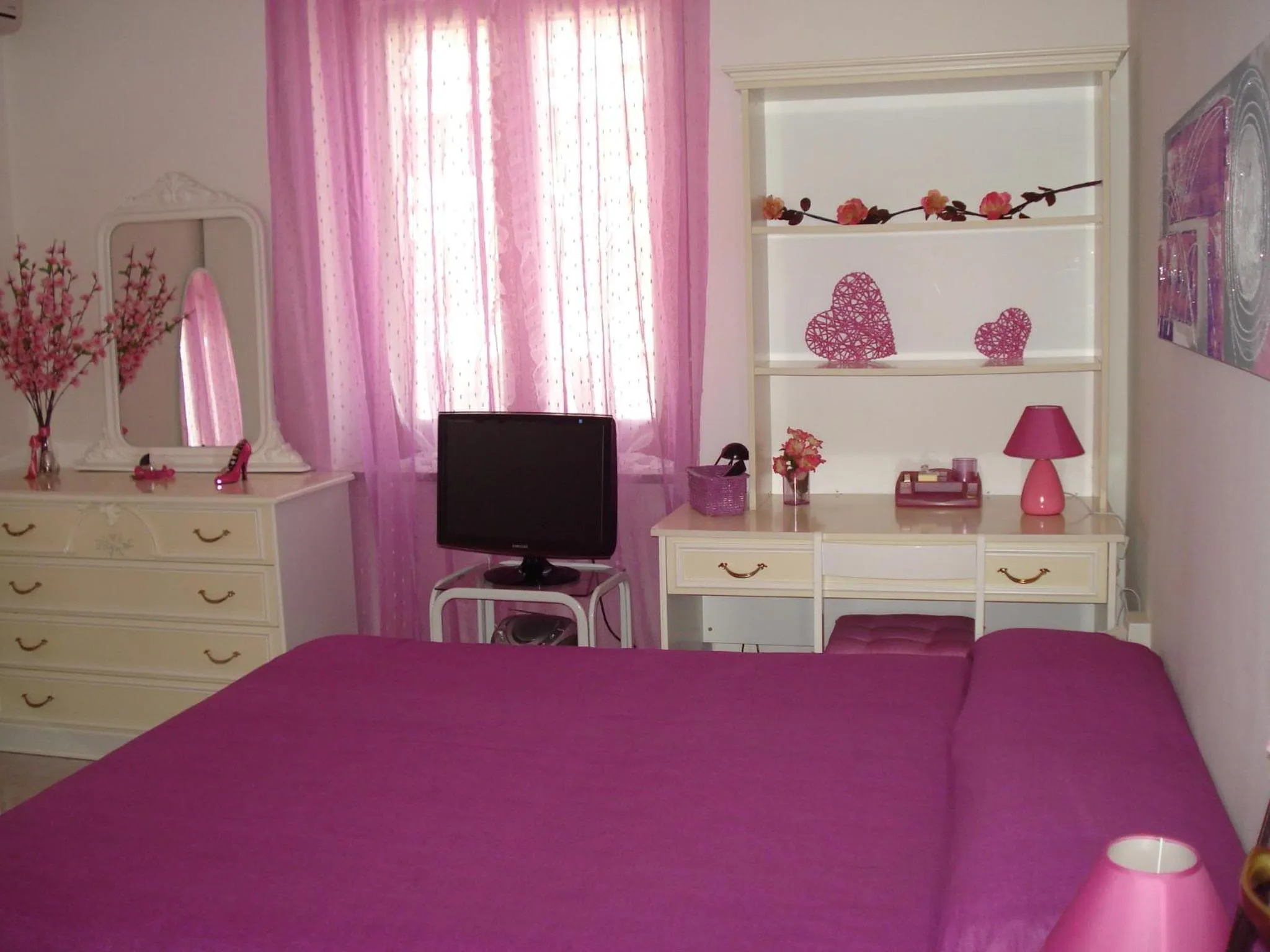 Bed in L'Aurora Viola