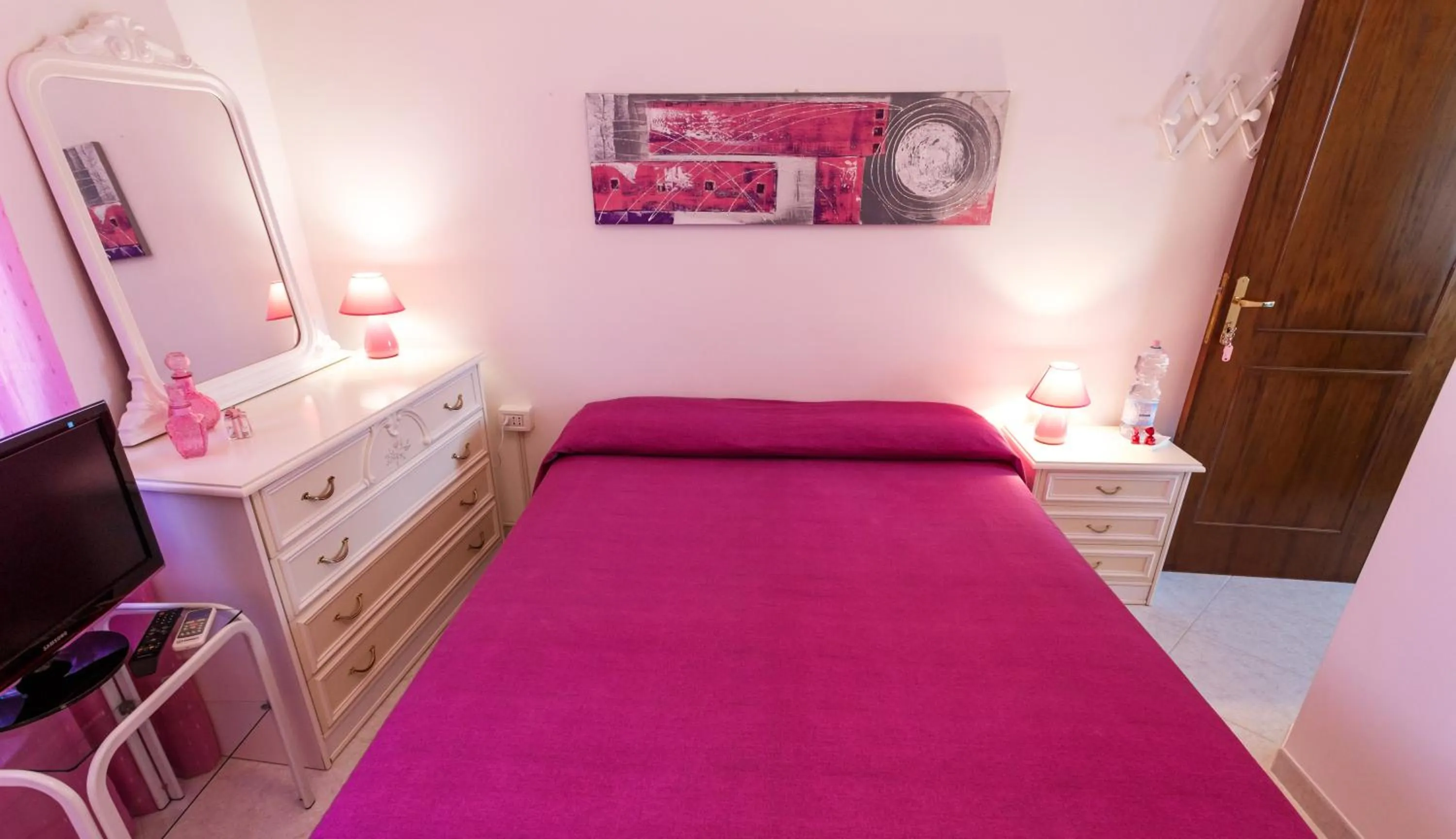 Bed in L'Aurora Viola