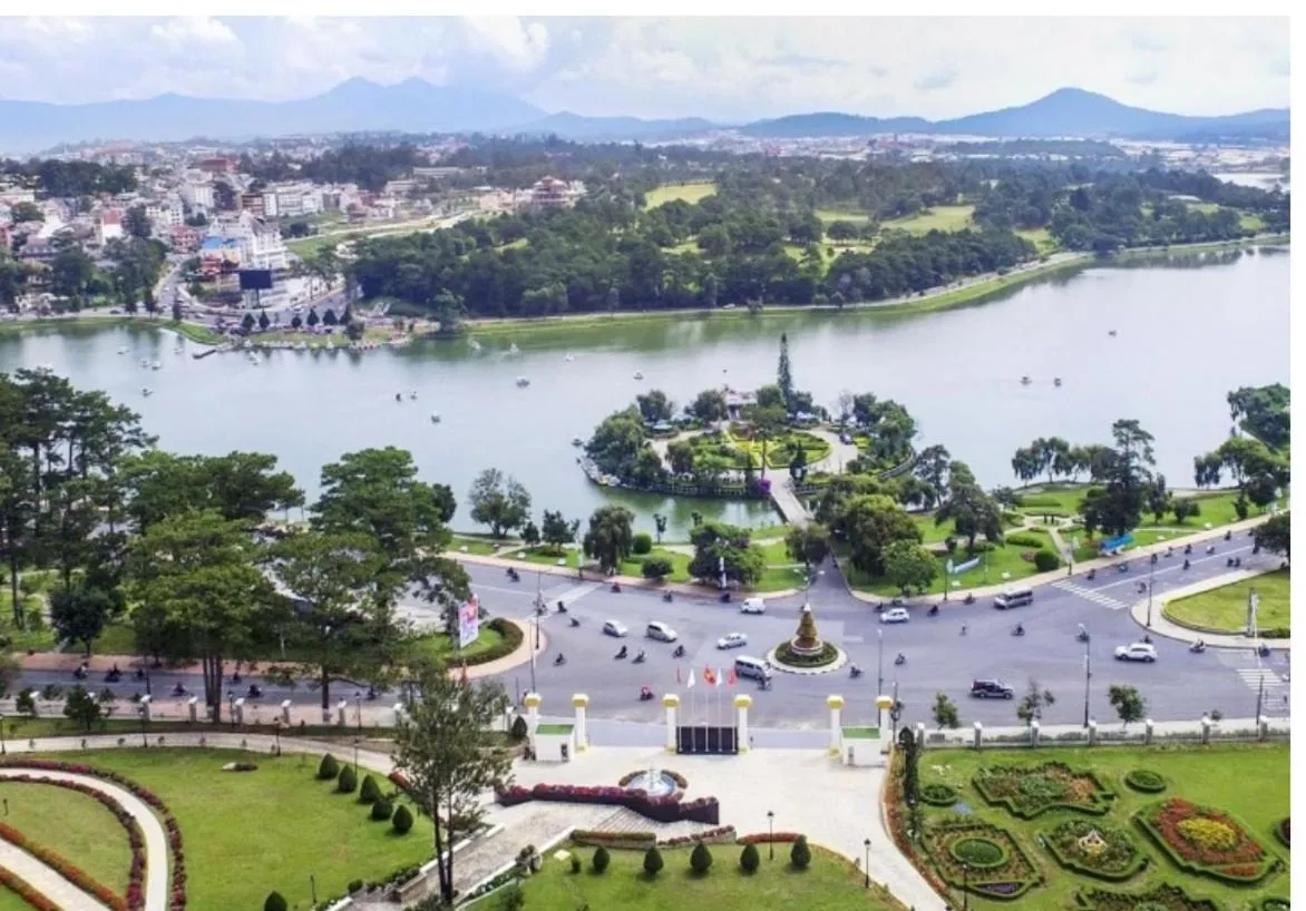 Nearby landmark in Pho Nui Hotel