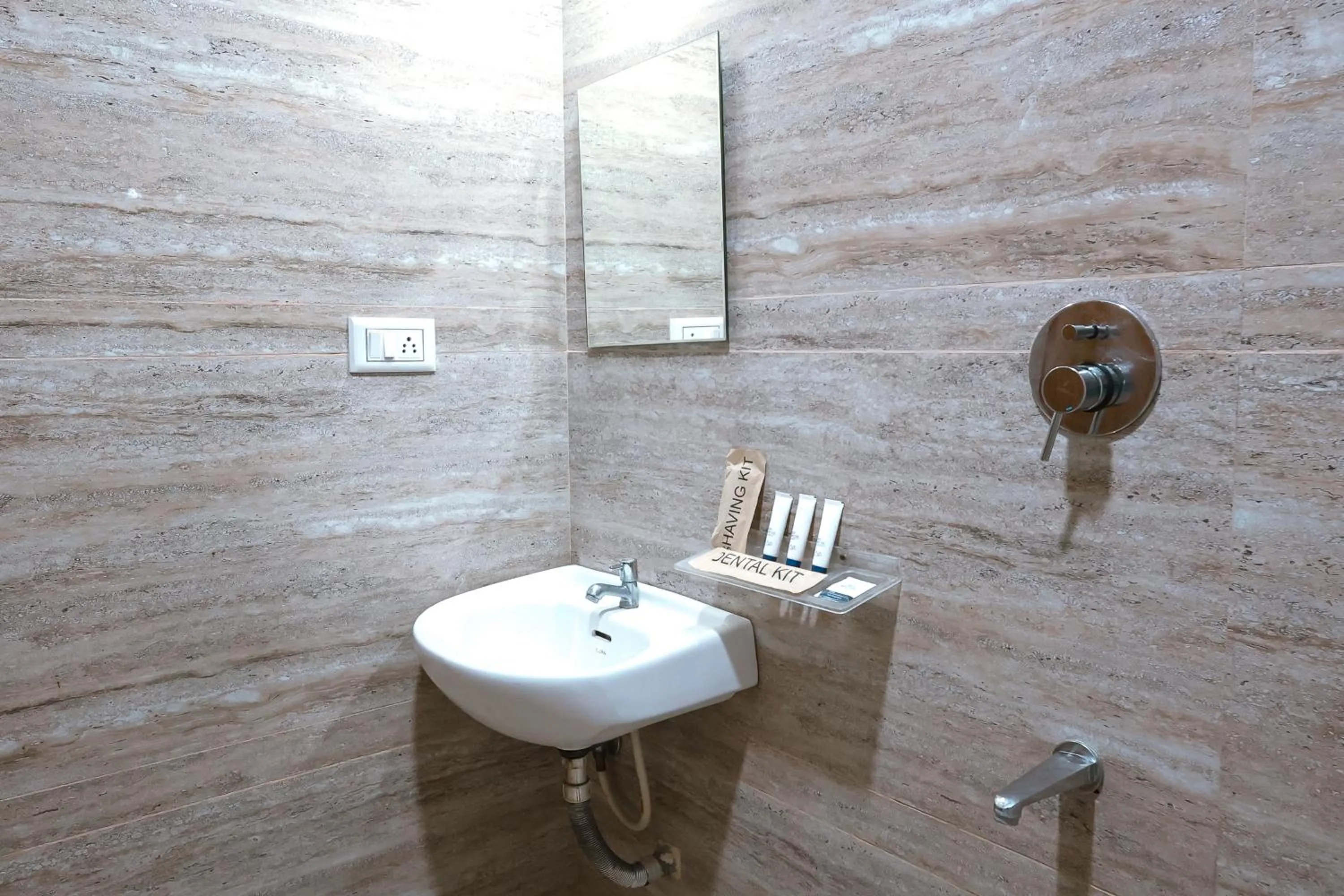 Deluxe King Room in Housr Wakad Pune, Hinjawadi Road