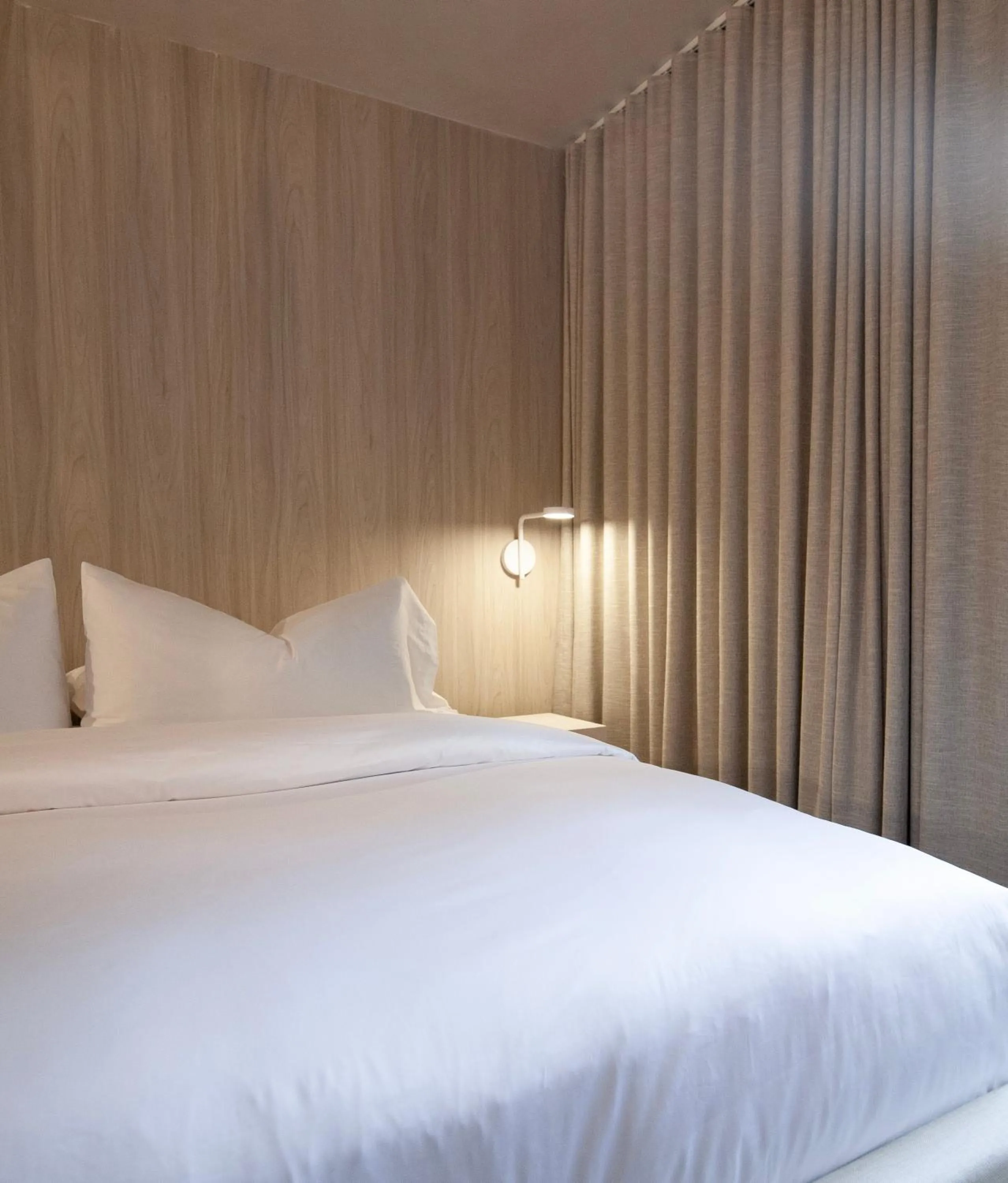 Bed in Palace Modern Hotel at the Plaza