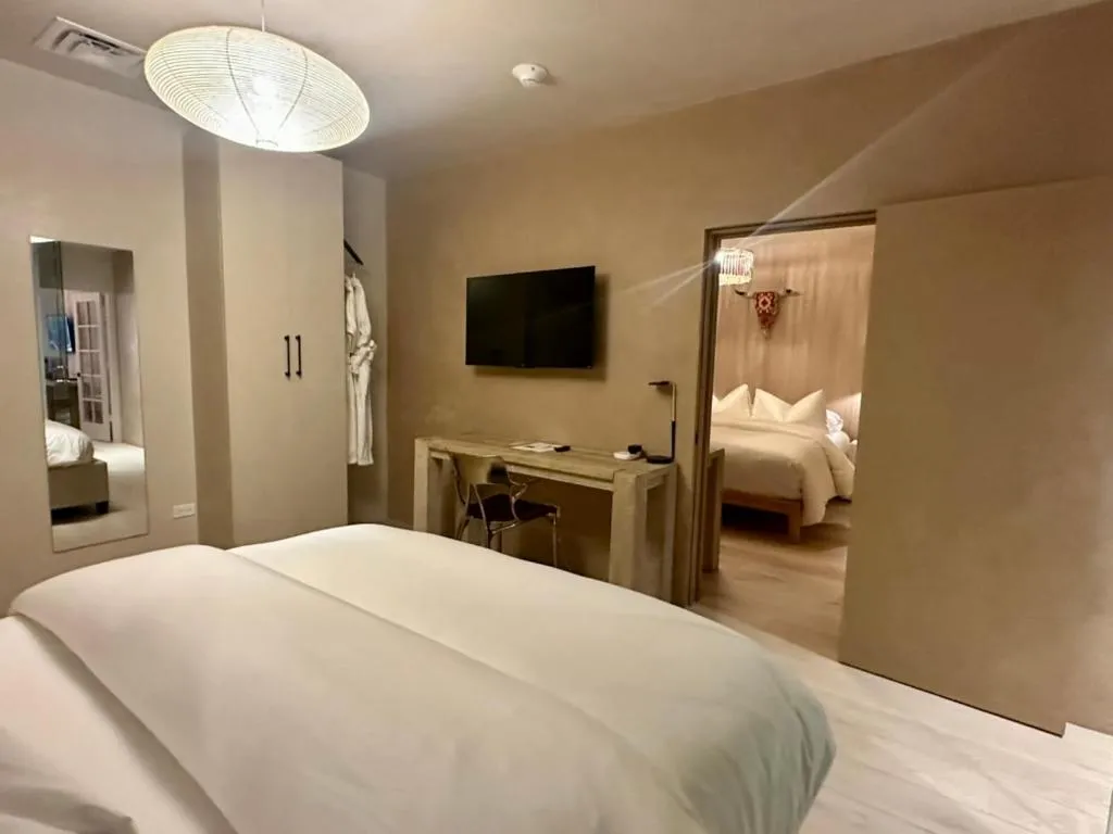 Bed in Palace Modern Hotel at the Plaza