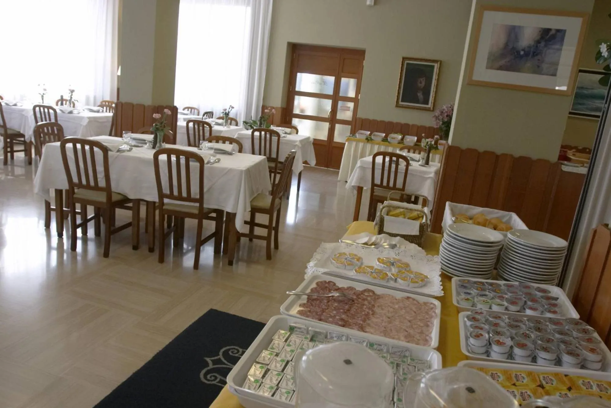 Breakfast in Hotel Alpi