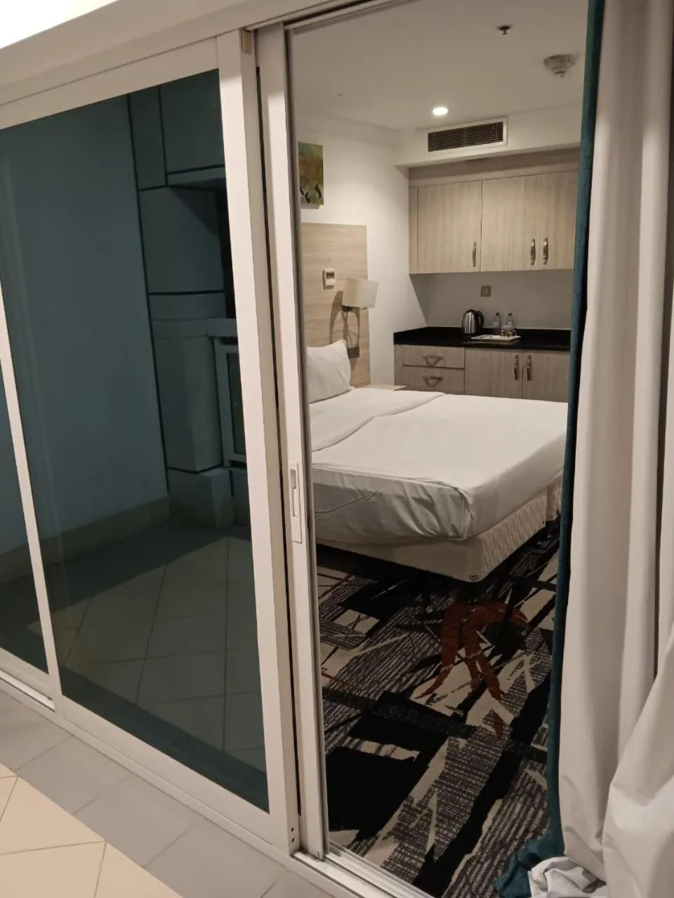 Bed in helnan royal hotel دبي