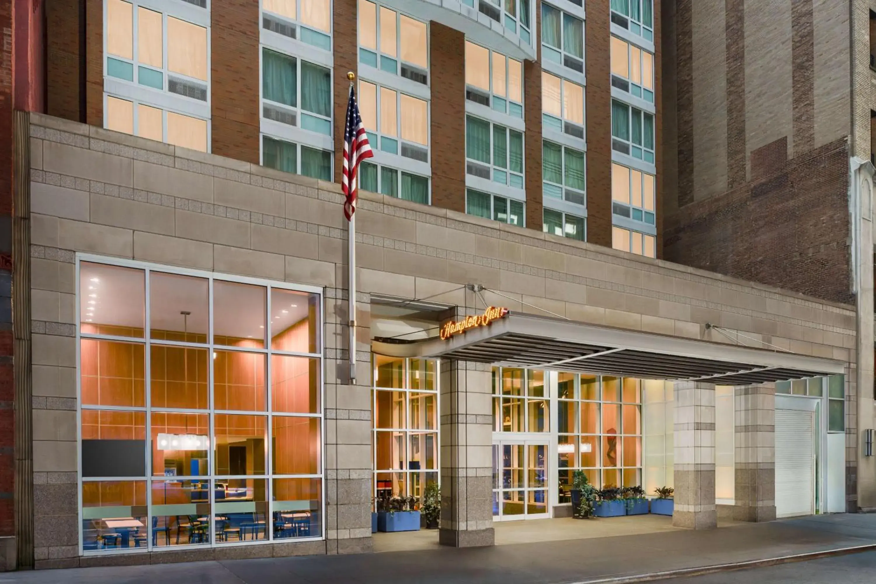 Property building in Hampton Inn Times Square Central Property building in Hampton Inn Times Square Central