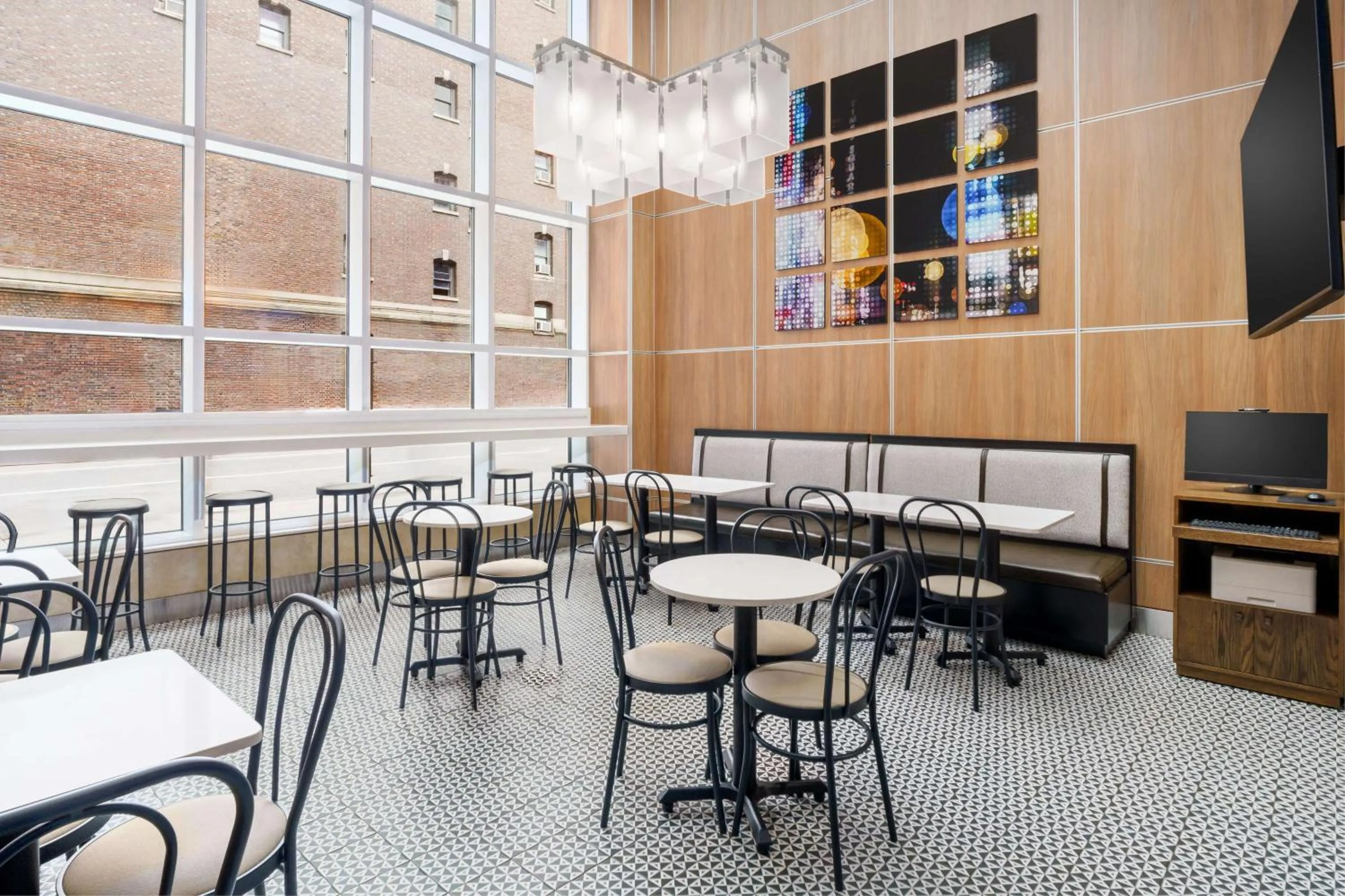 Restaurant/places to eat in Hampton Inn Times Square Central