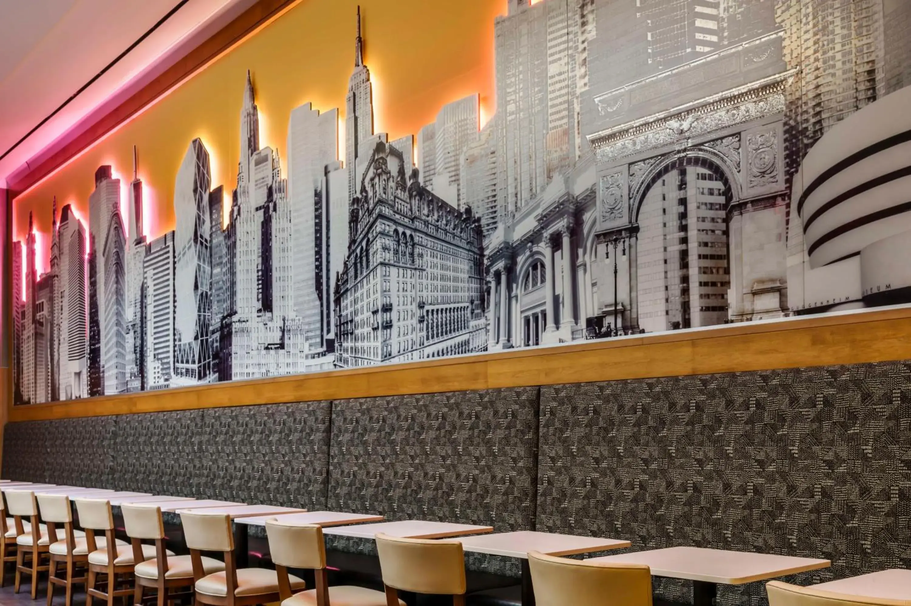 Restaurant/places to eat in Hampton Inn Times Square Central Restaurant/places to eat in Hampton Inn Times Square Central