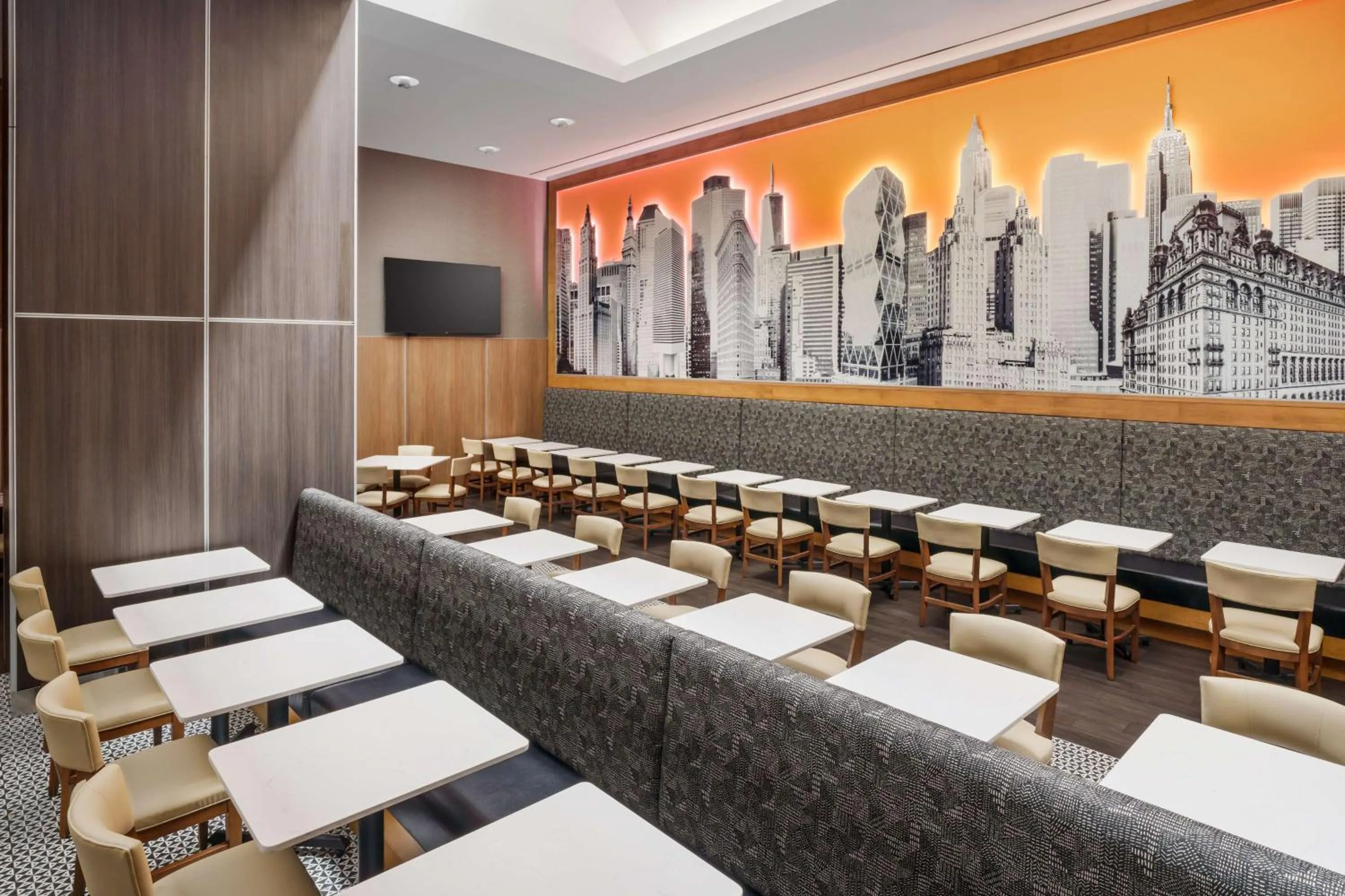 Restaurant/places to eat in Hampton Inn Times Square Central