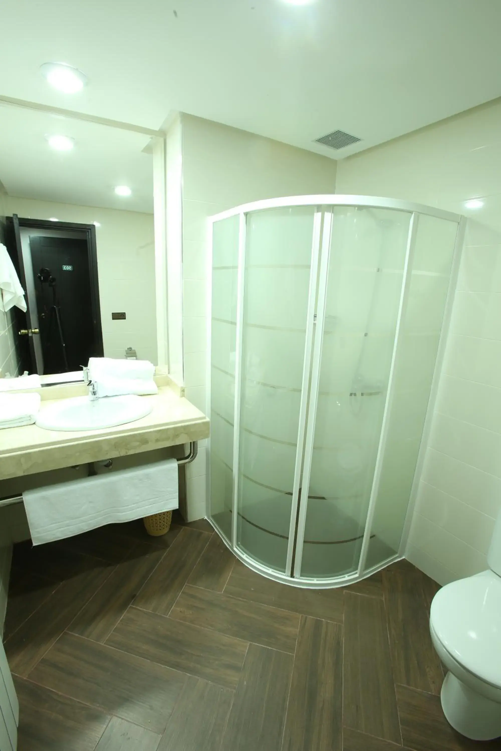 Twin Room in Hotel Swani Twin Room in Hotel Swani