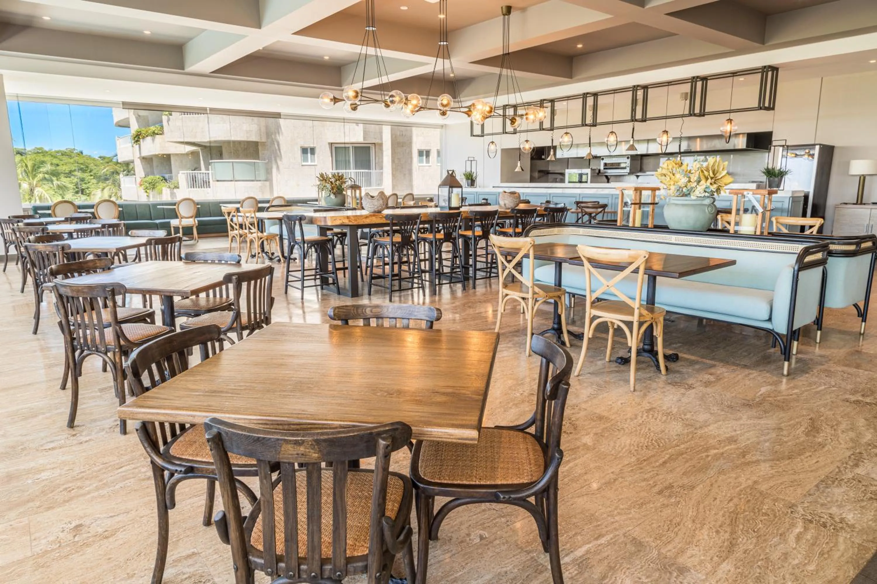 Restaurant/places to eat in Hotel Irotama Bungalows & Bohios