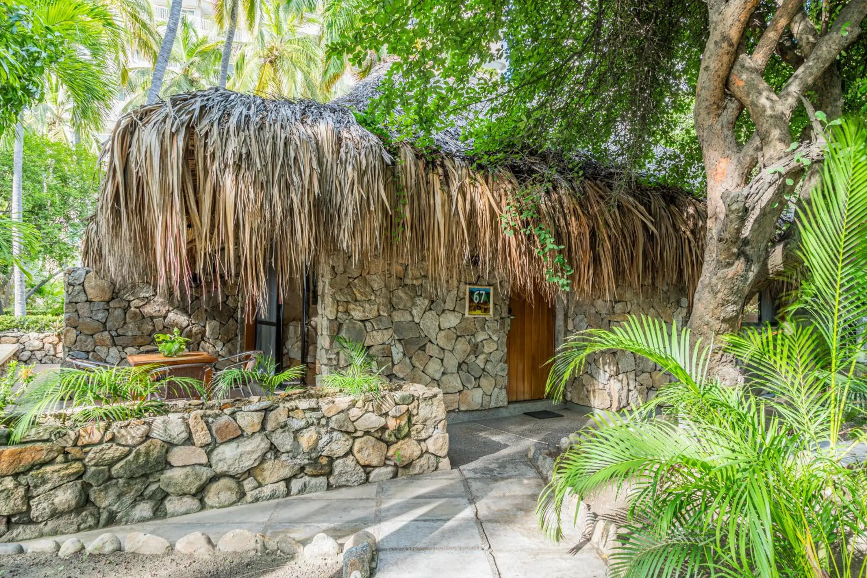 Facade/entrance in Hotel Irotama Bungalows & Bohios Facade/entrance in Hotel Irotama Bungalows & Bohios
