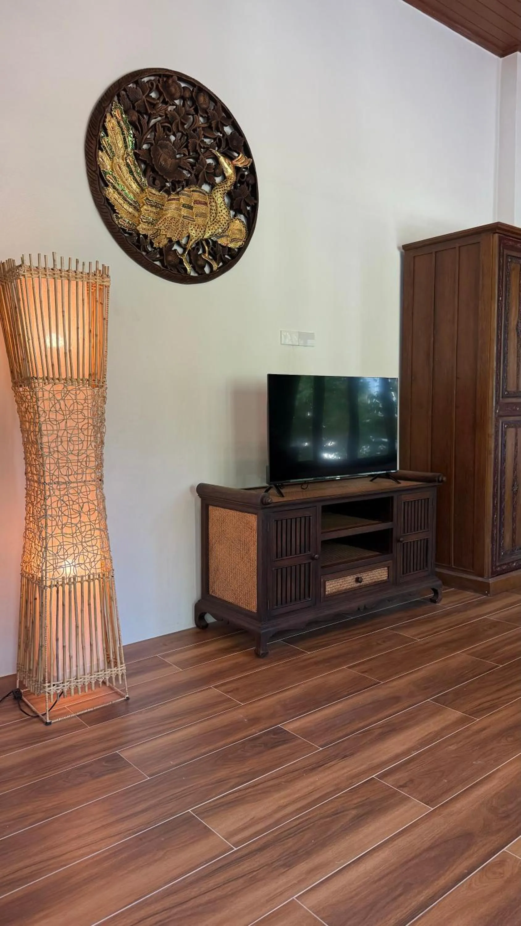 TV and multimedia in Blue Palm Residence Kata