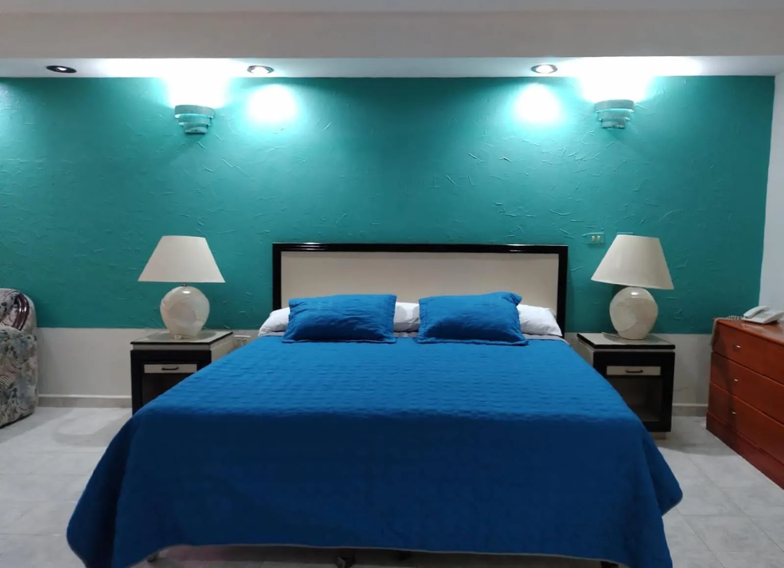 Bed in Hotel Tamazunchale