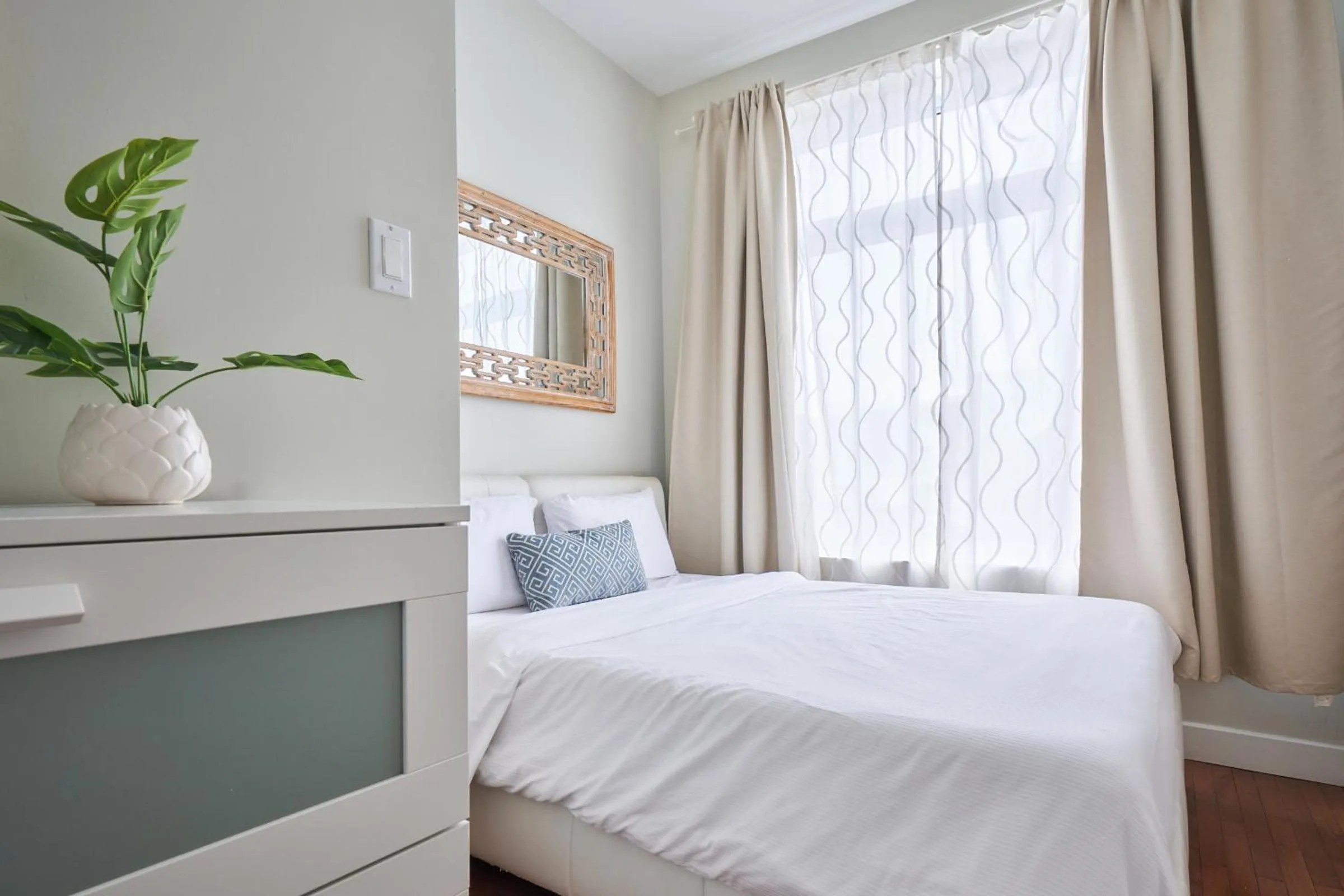 Bed in MTLVacationRentals - The FabFour