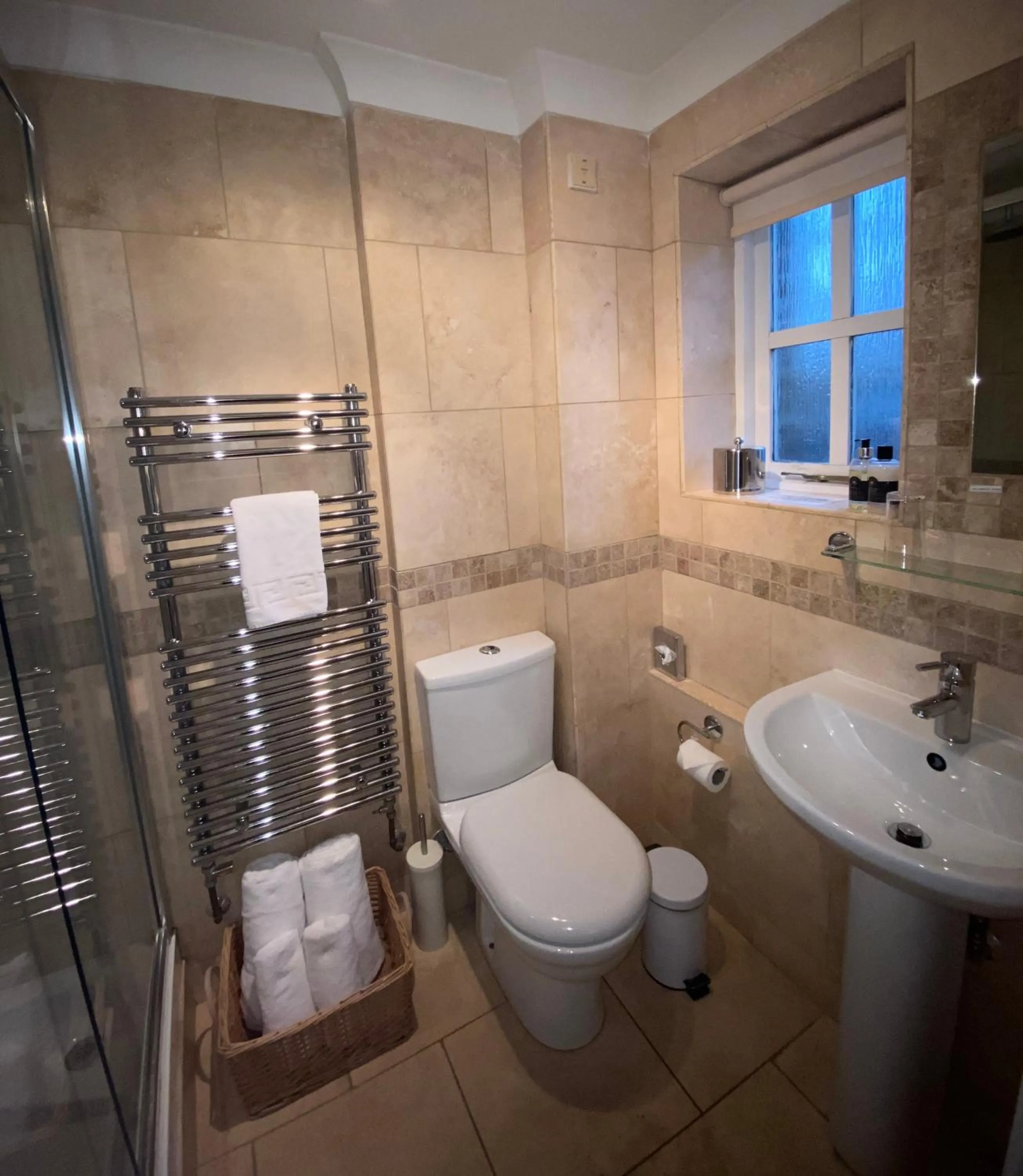 Shower in Old Rectory Country Hotel