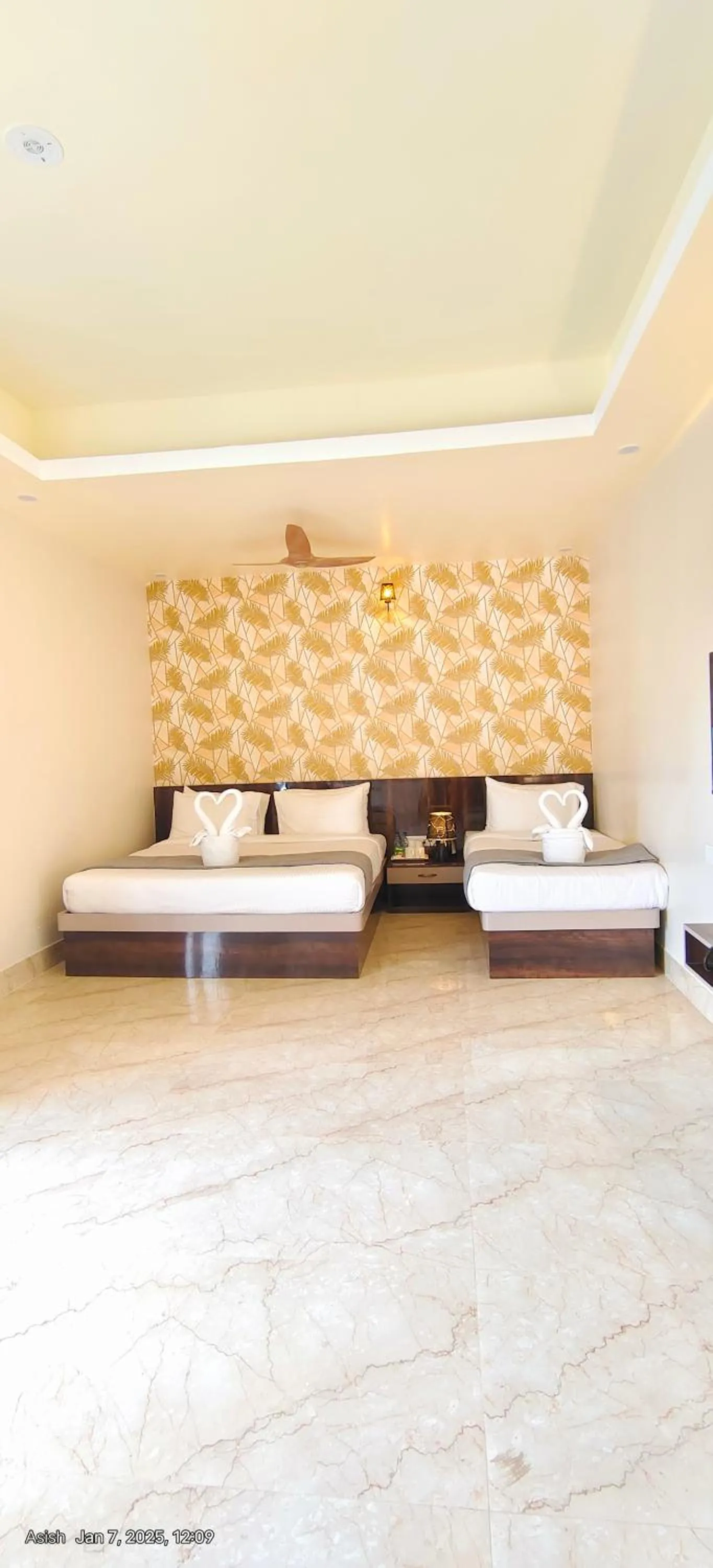 Photo of the whole room in Vila's Club Resort