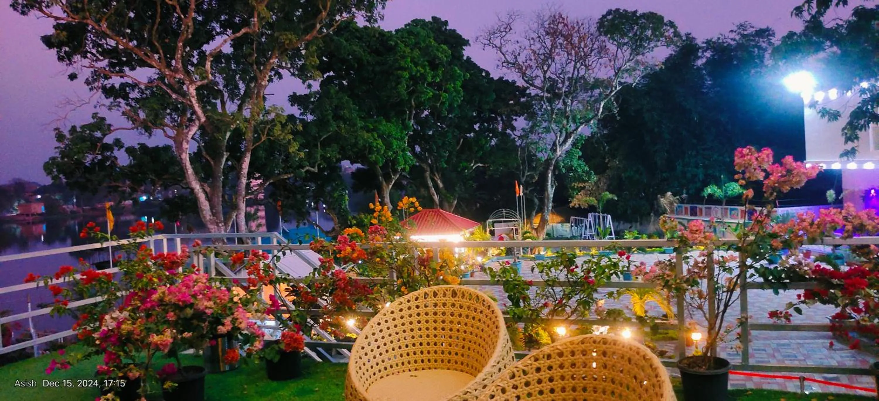 Garden in Vila's Club Resort