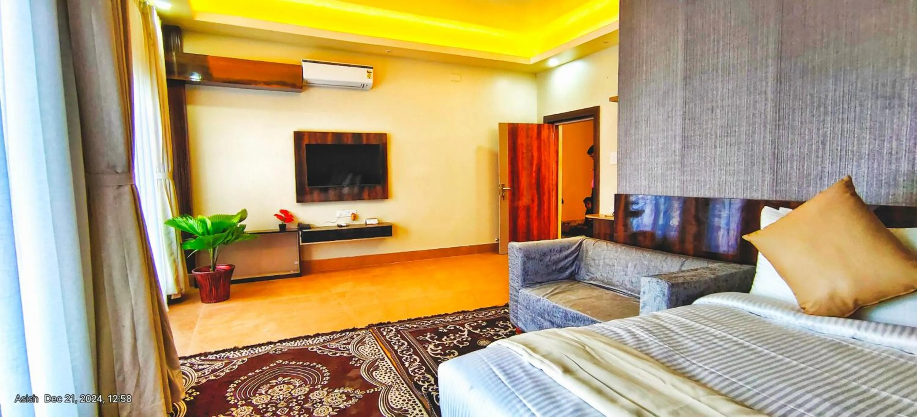 Bed in Vila's Club Resort