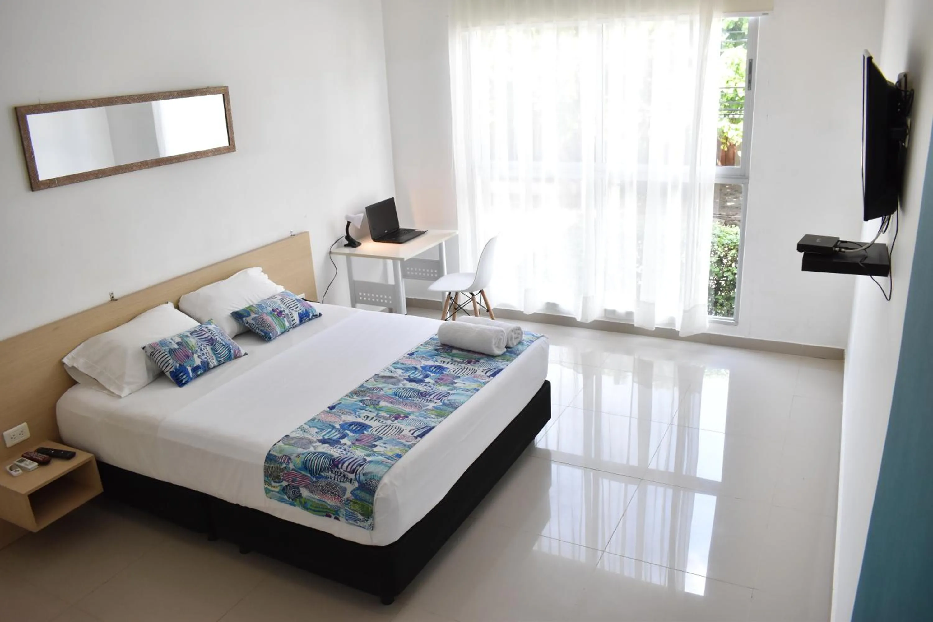 Photo of the whole room, Bed in Color House Santa Marta