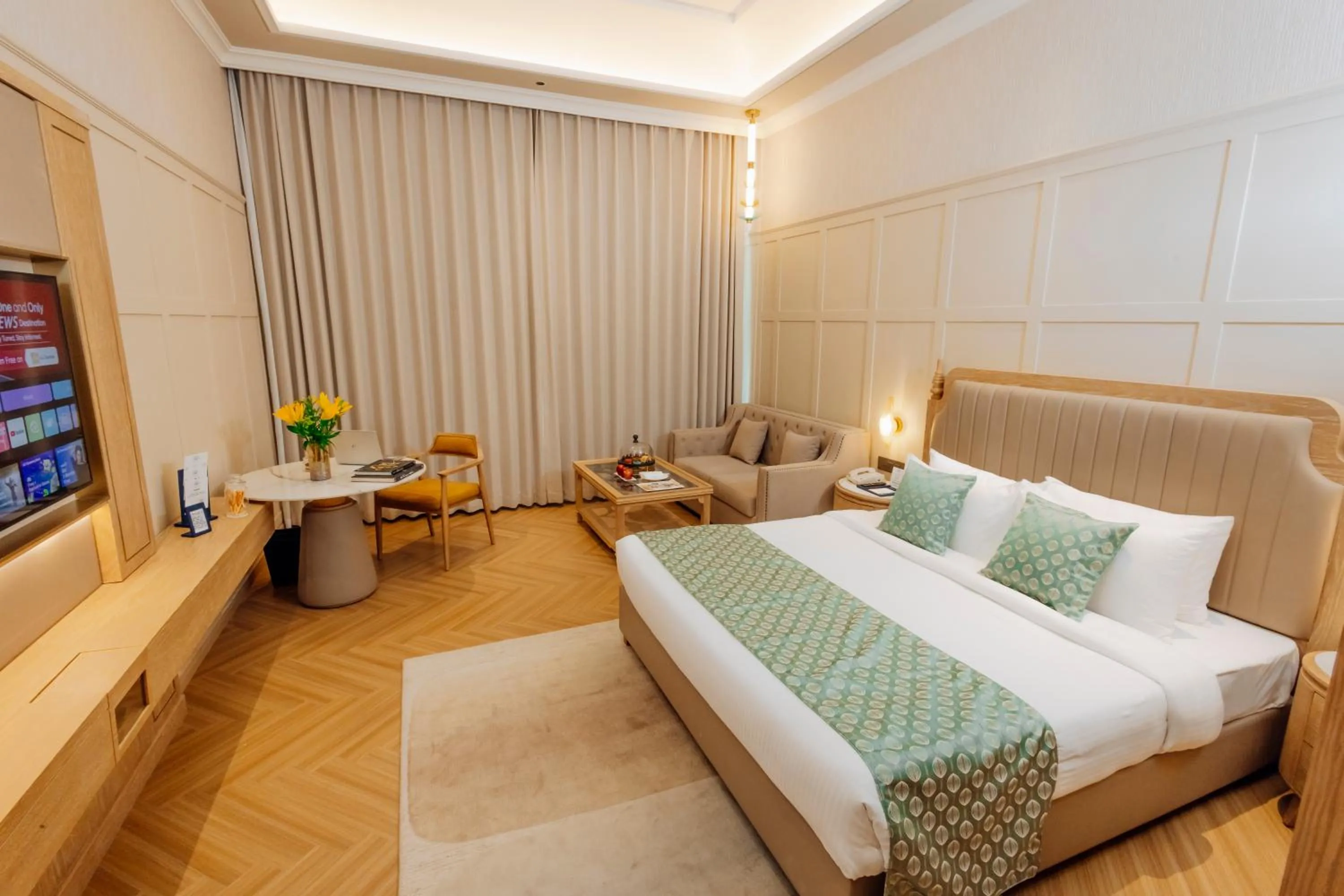 Bedroom, Bed in The Tivoli New Delhi