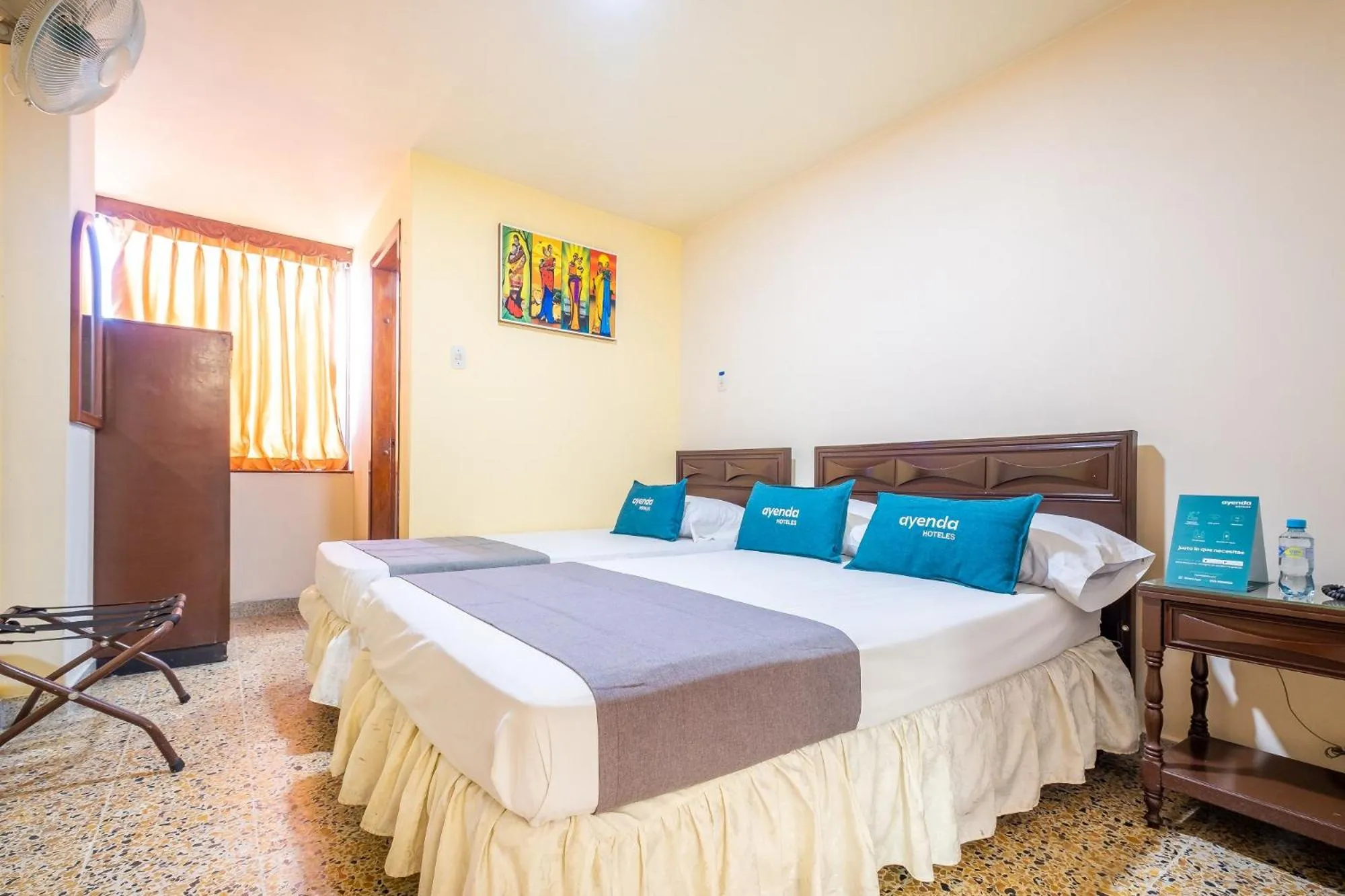 Bed in Hotel Almirante