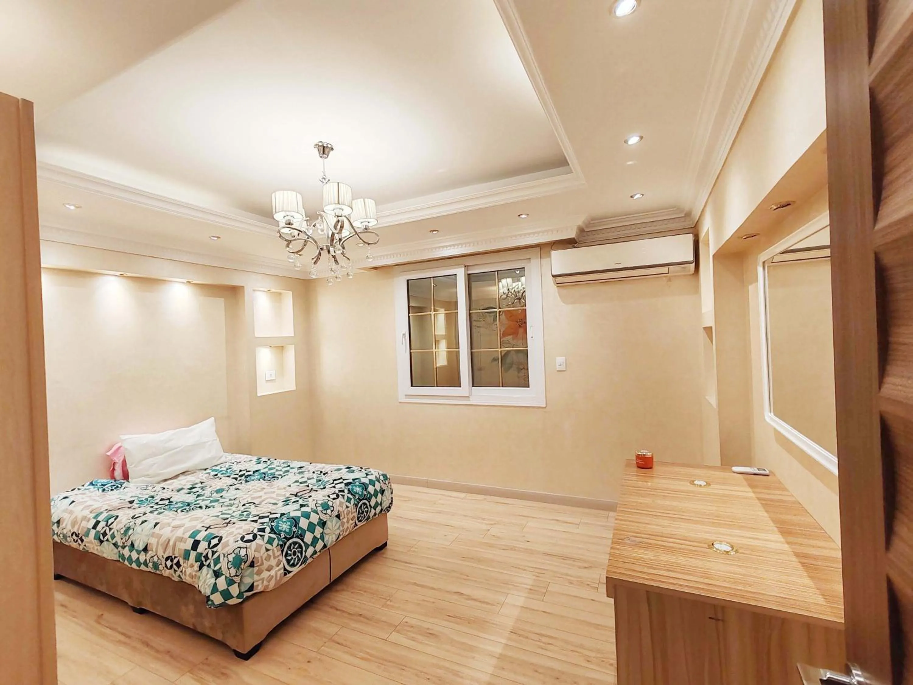 Bed in Furnished Flat In Rehab New Cairo